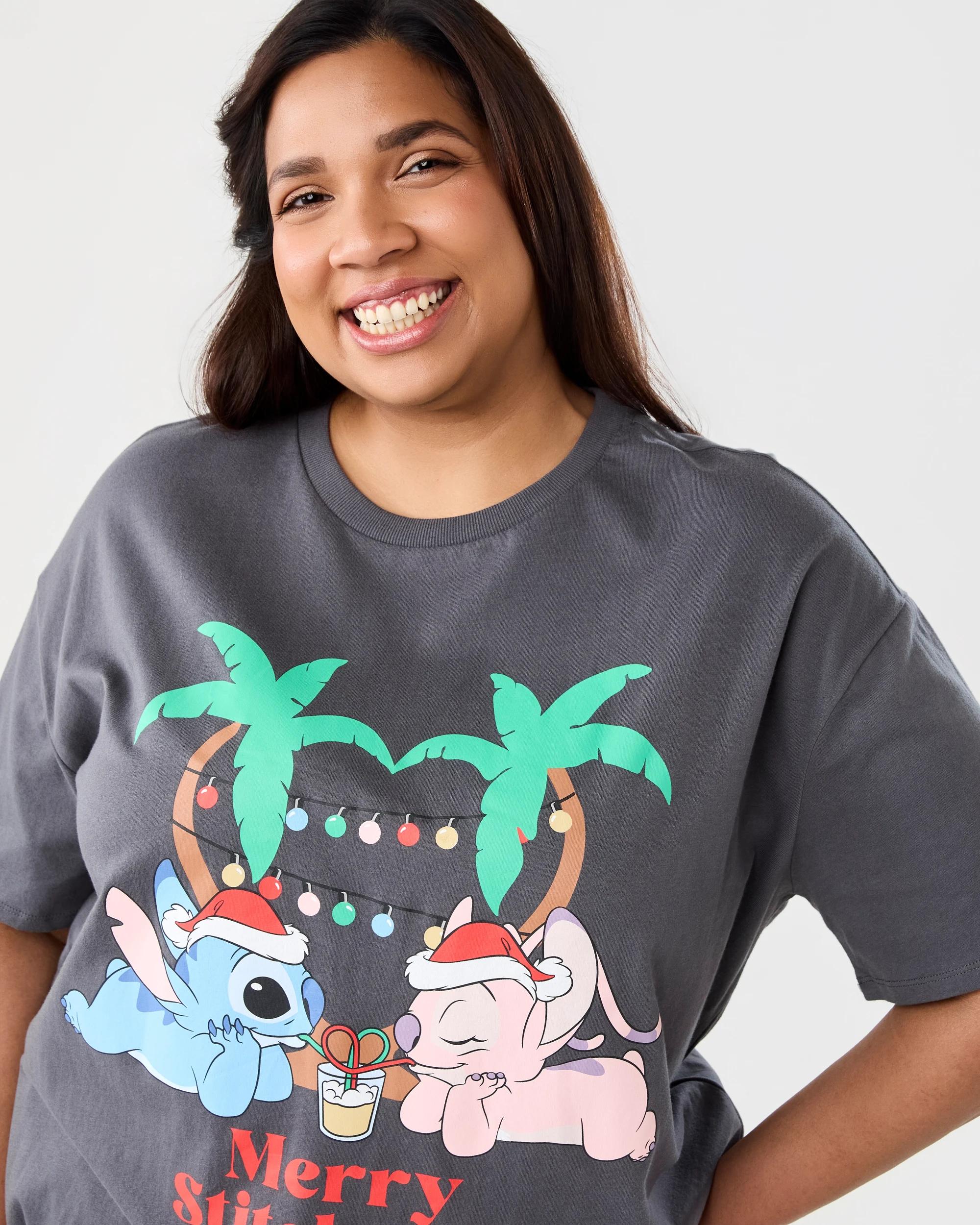 4 Curve Short Sleeve Stitch License Christmas T-shirt Stitch Mag, 4 of 5