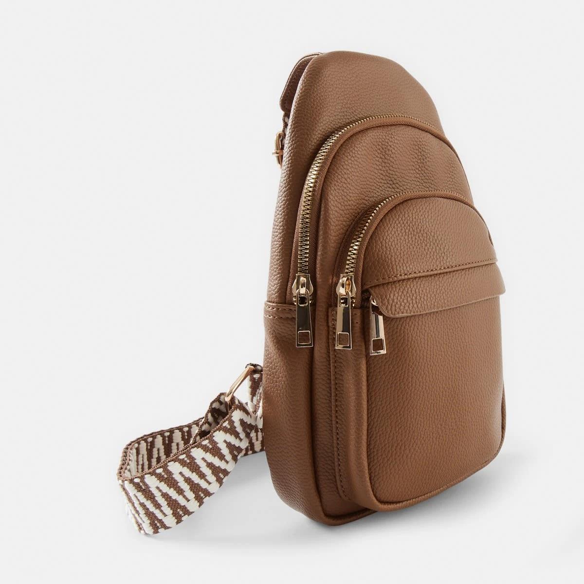 2 Contrast Pebble Sling Bag Coco Brown, 2 of 6