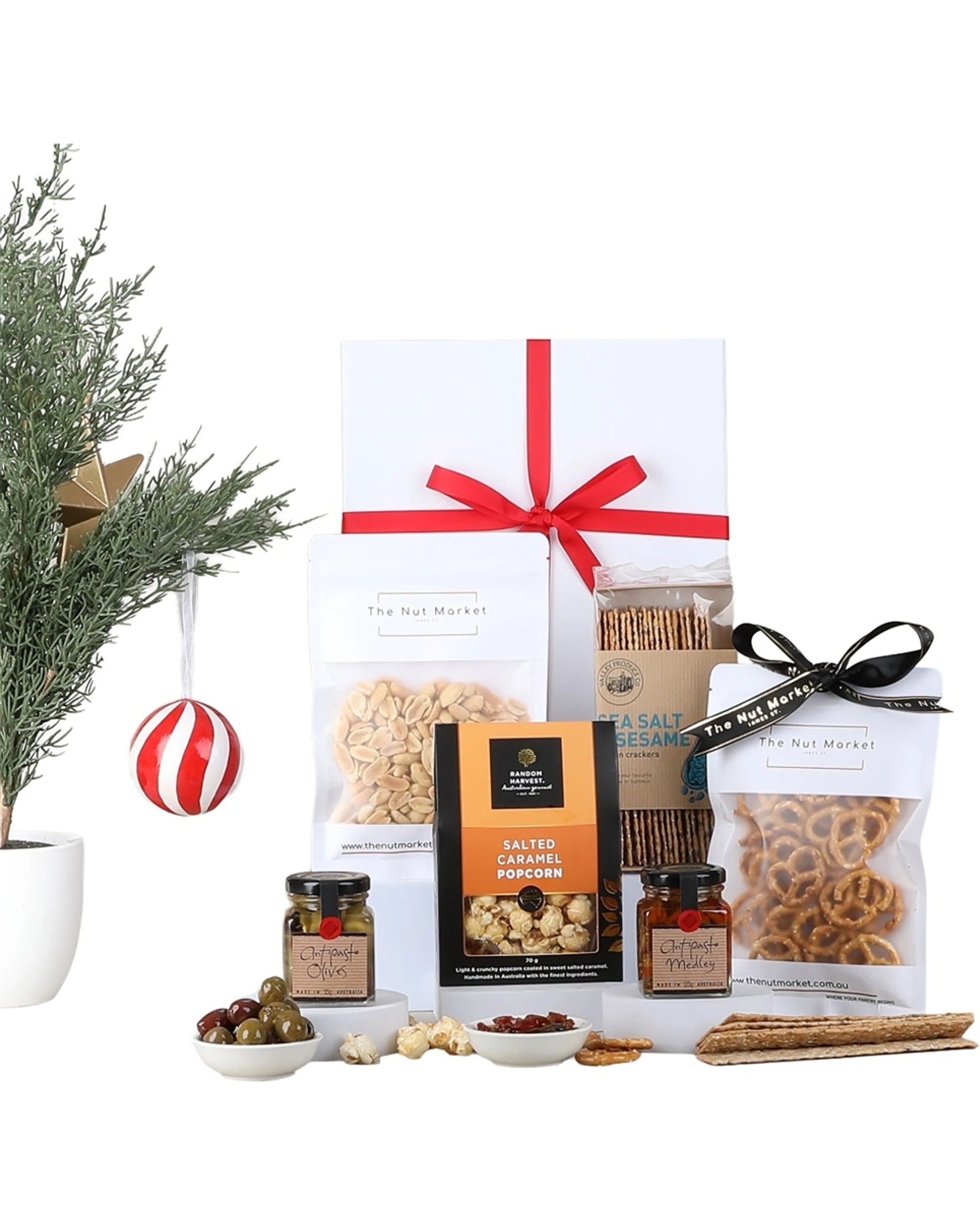 1 Gift Basket Christmas Gourmet Nibbles Hamper Premium Sweet Savoury Snacks - Multi, 1 of 7