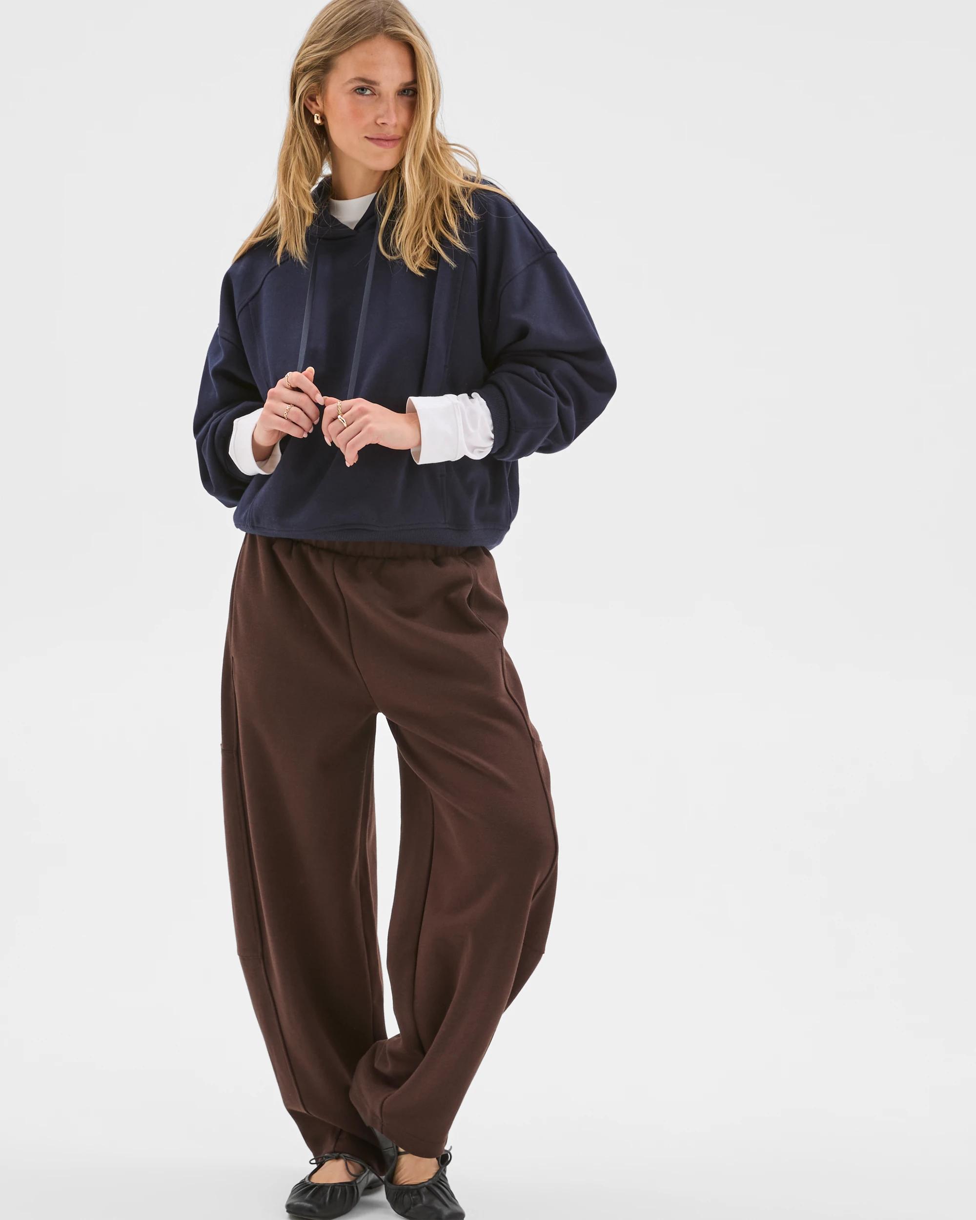 2 Lily Loves Balloon Curved Leg Trackpants TRUFFLE, 2 of 7