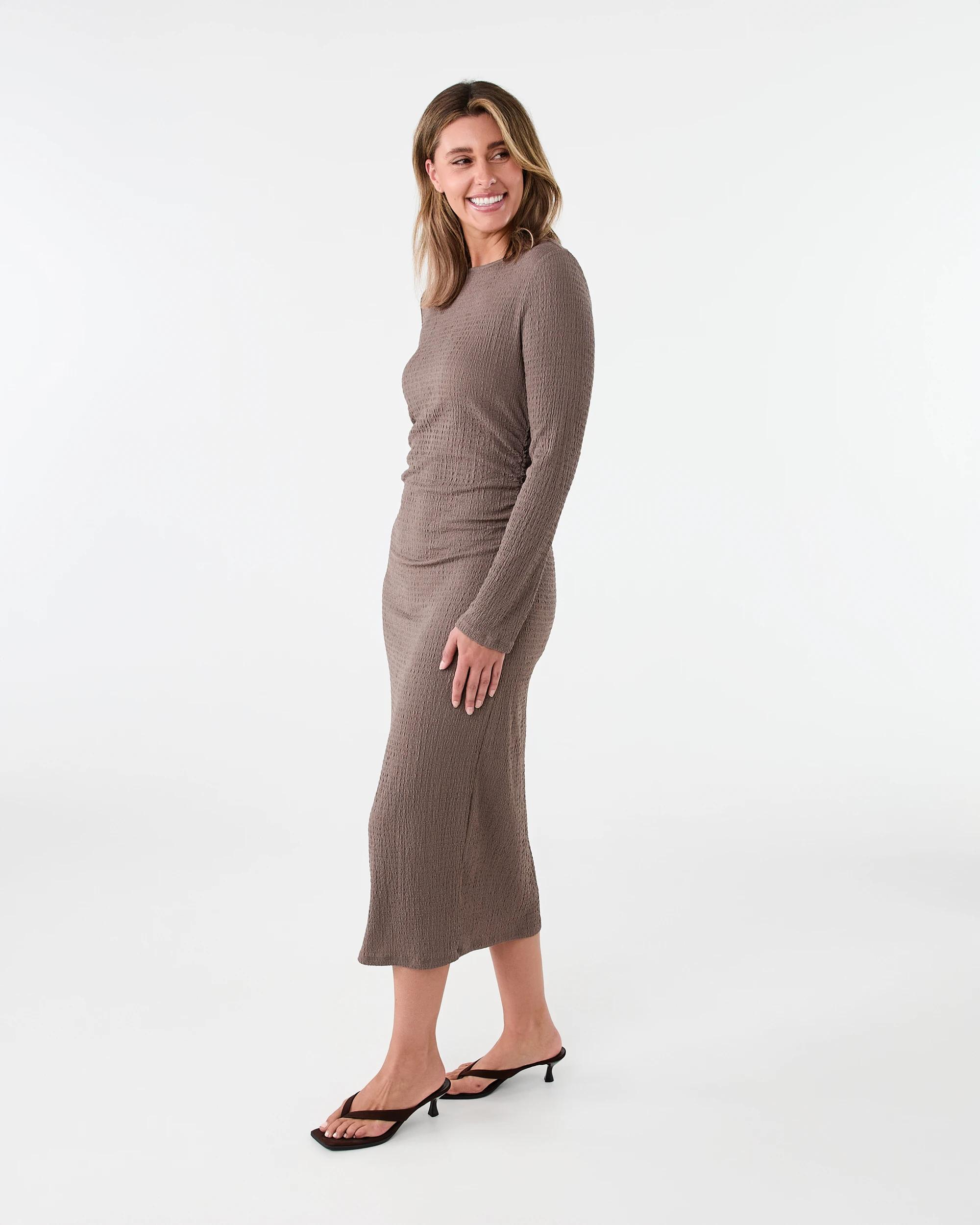 2 Long Sleeve Crinkle Ruched Midi Dress Taupe Brn, 2 of 7