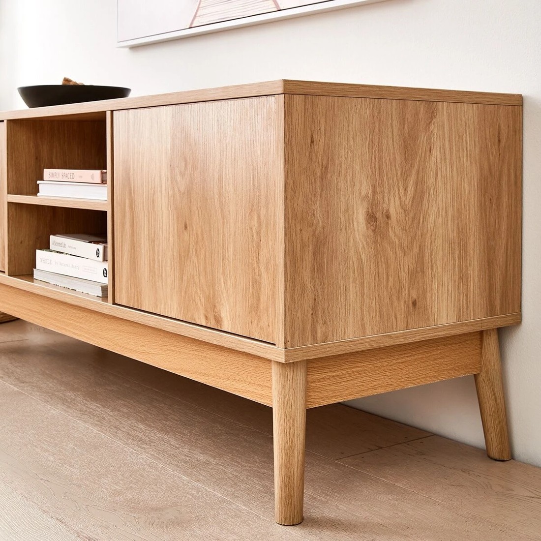 4 Thorne Entertainment Unit, 4 of 9