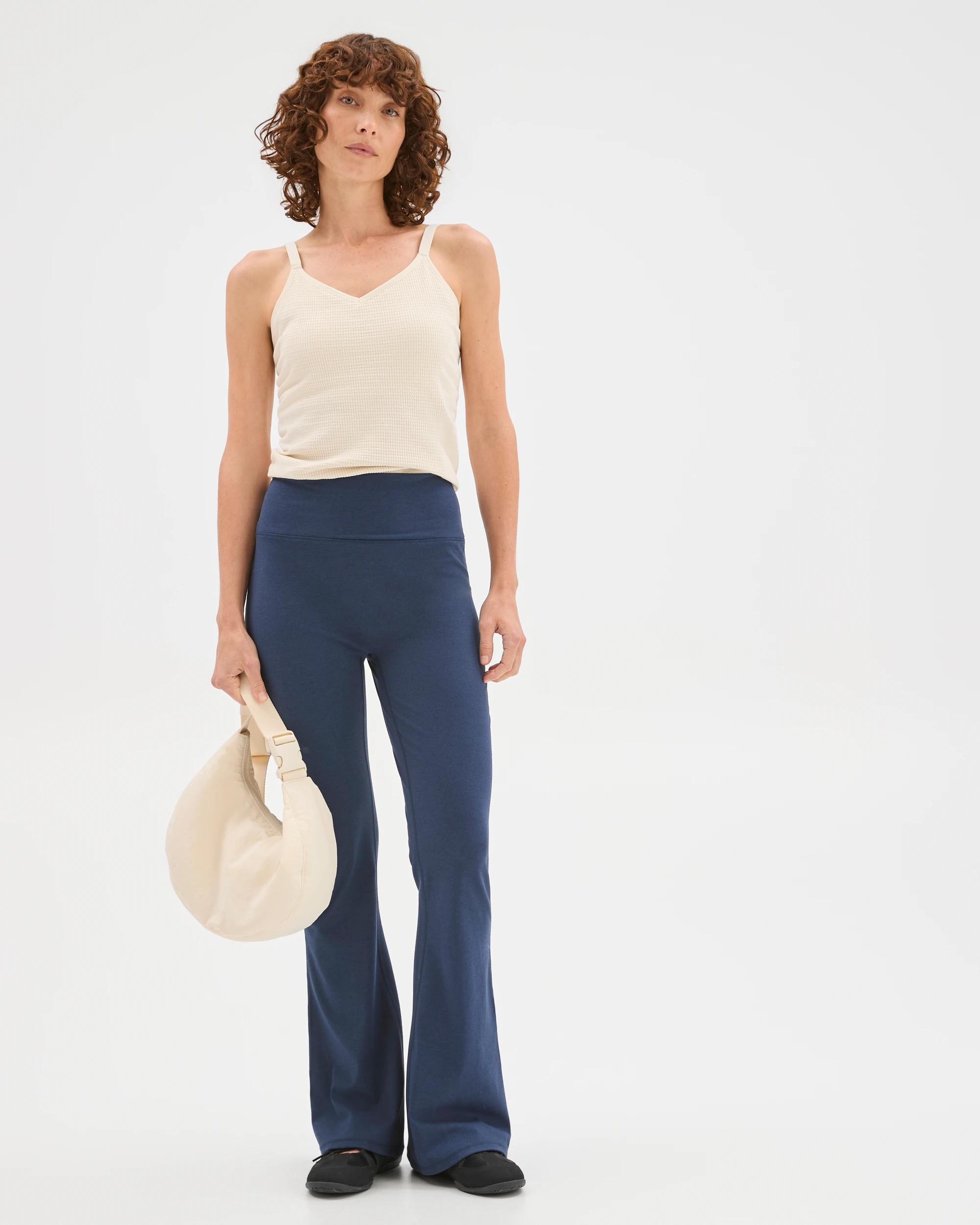 7 Target Active Studio Soft Yoga Flare Pants NAVY MARLE, 7 of 7