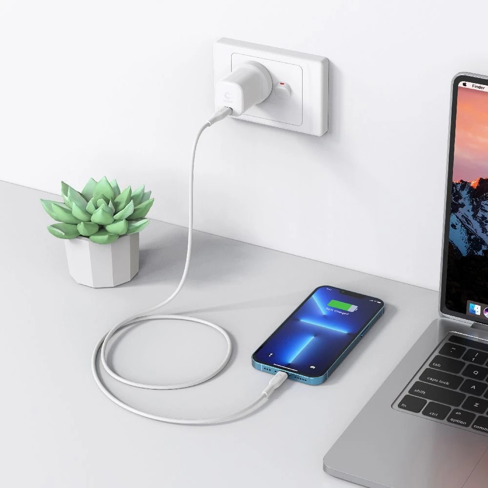 3 Comsol 1.2m USB-C to Lightning Cable White, 3 of 5