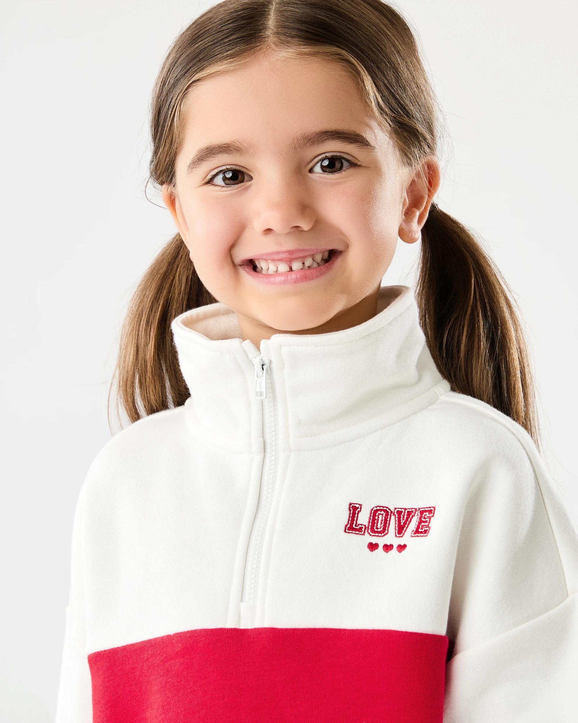 3 Quarter Zip Sweatshirt Red Heart, 3 of 8