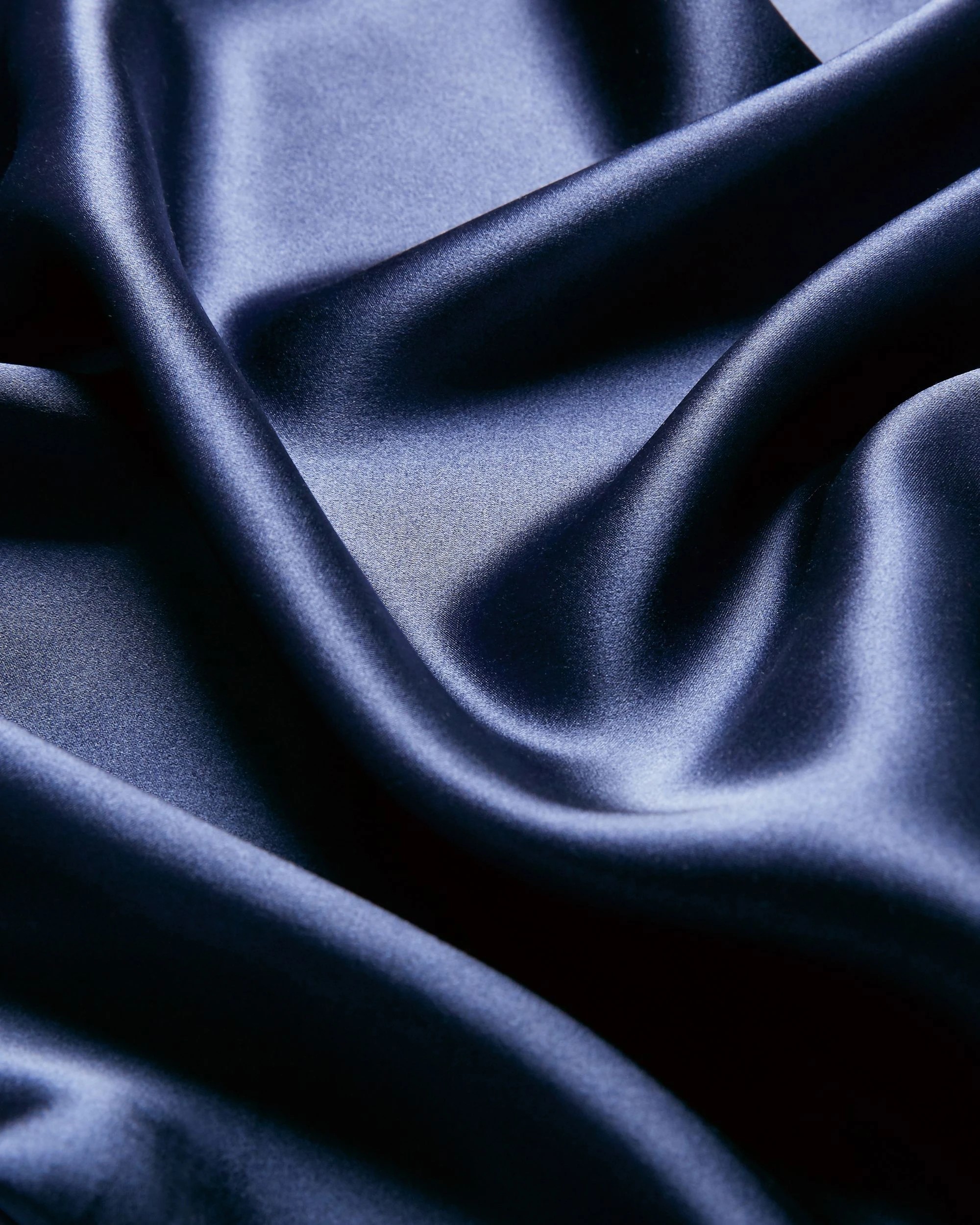 3 Gioia Casa Mulberry Silk Pillowcase Soft Hypoallergenic - Navy Blue, 3 of 4