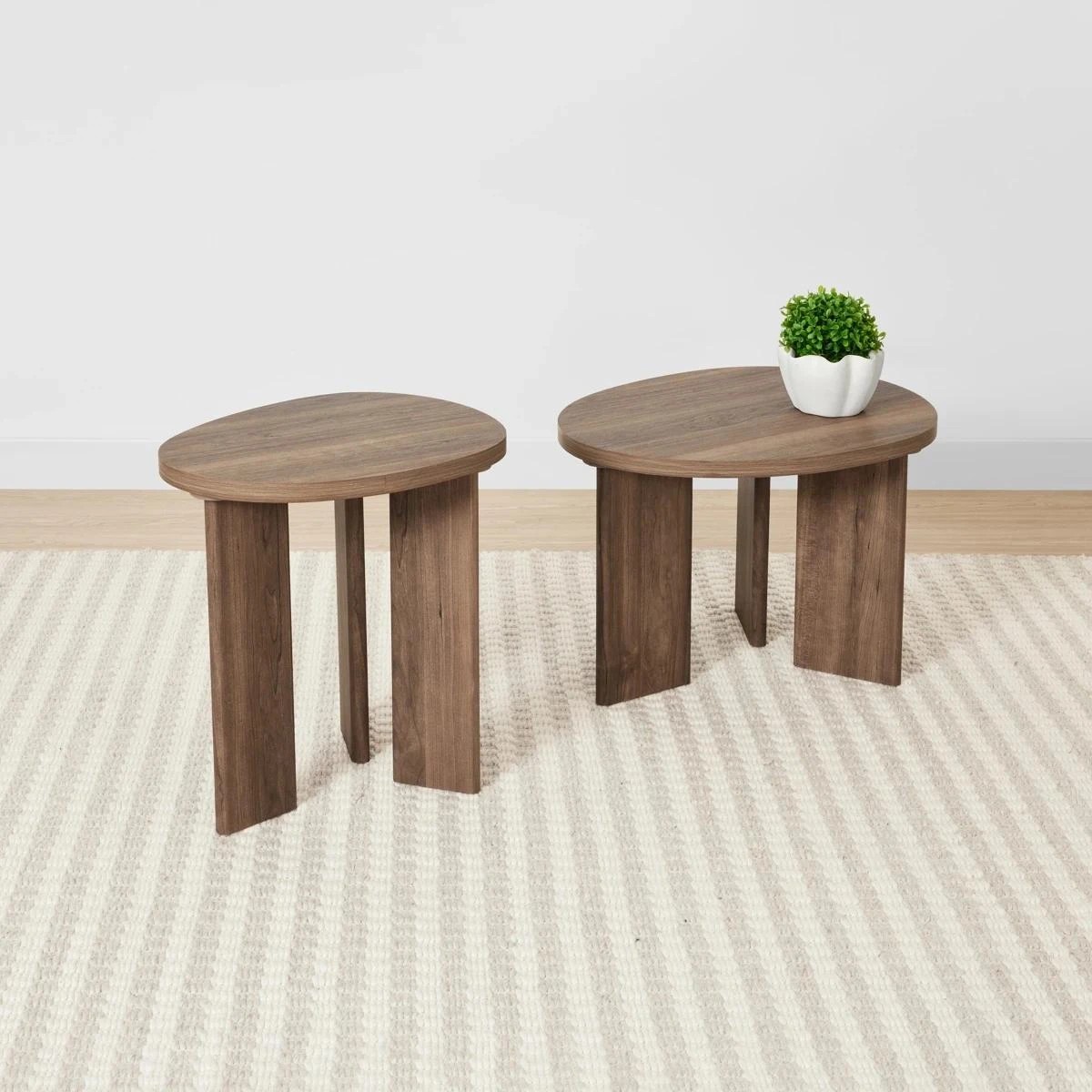 2 Set of 2 Walnut Side Tables, 2 of 9