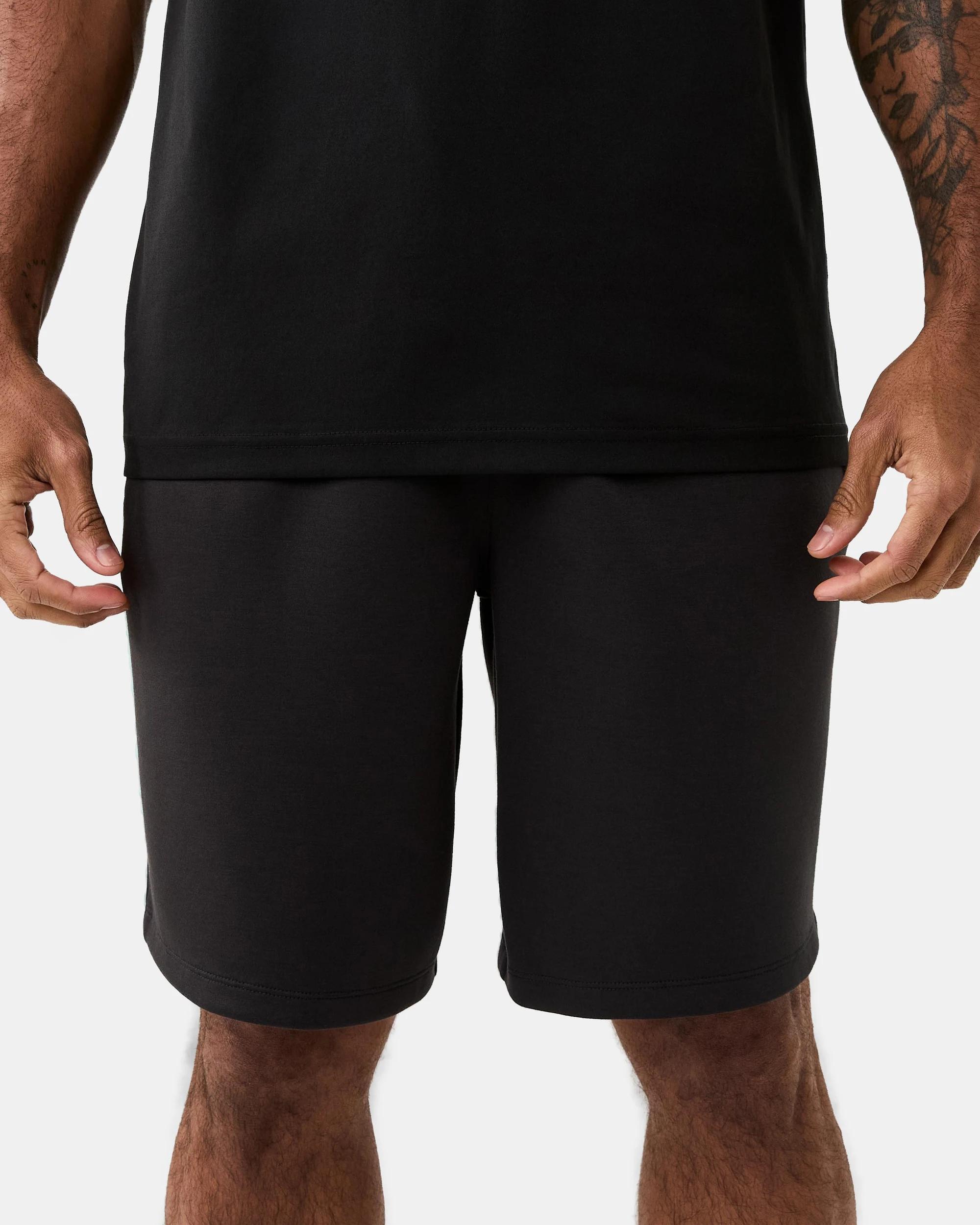 2 Active Mens 9in. Scuba Piping Detail Shorts Black, 2 of 8