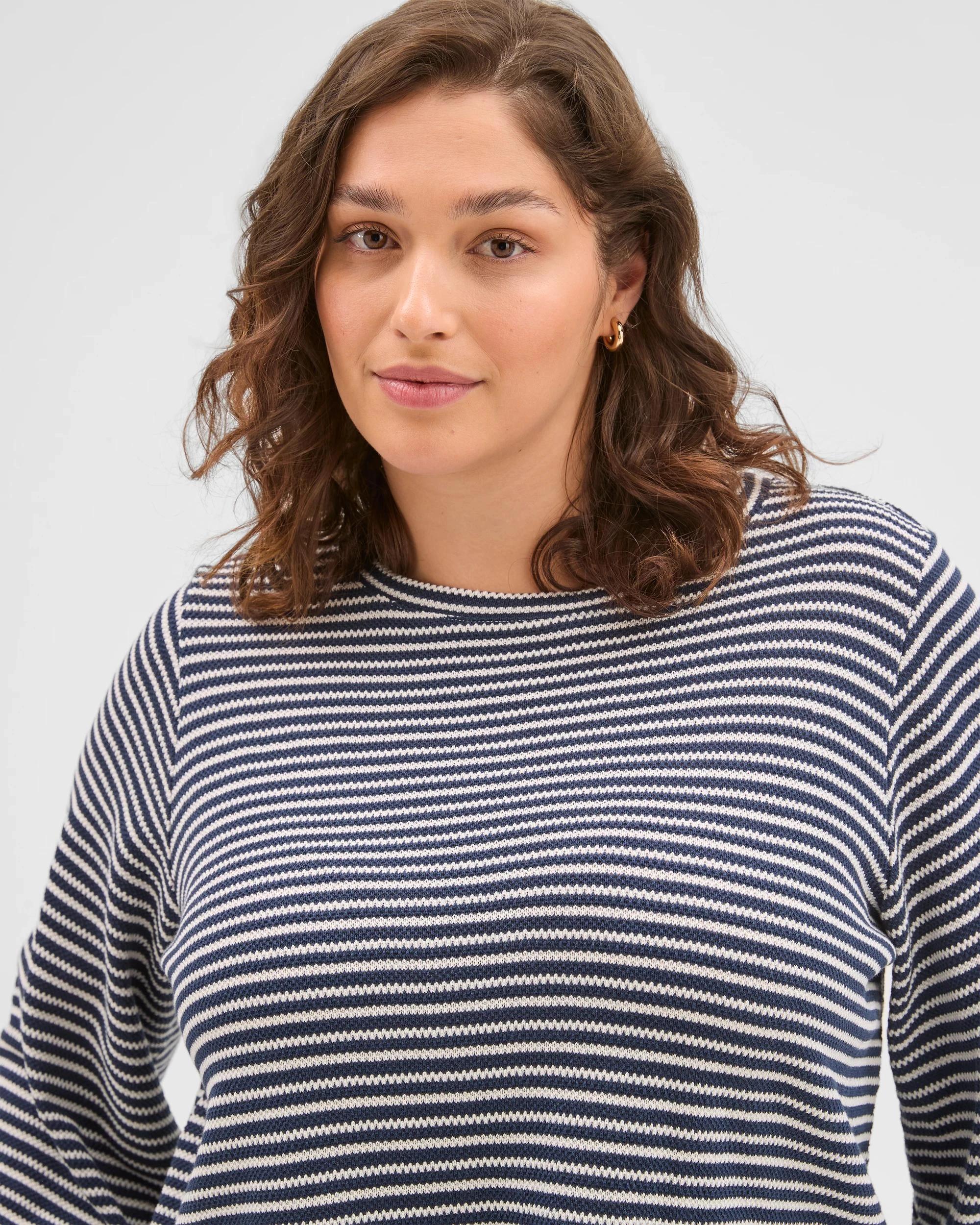 4 Target Curve Plus Size Australian Cotton Long Sleeve Stripe Textured Top NAVY BLAZER/CLOUD DANCER, 4 of 6
