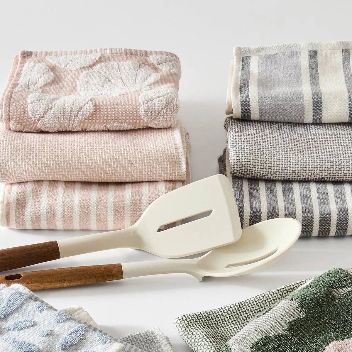 7 3 Pack Shell Natural Tea Towels, 7 of 7