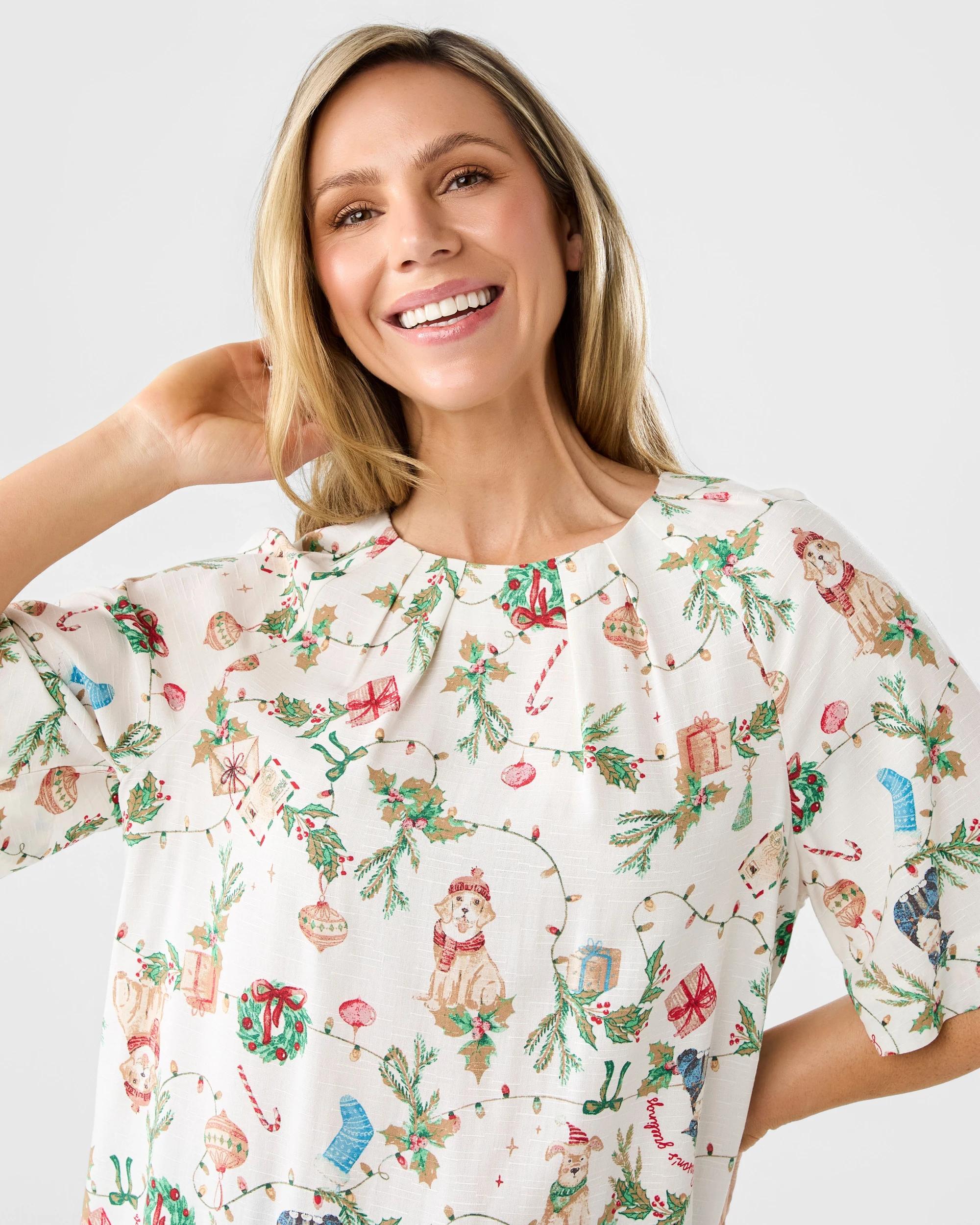 4 Short Sleeve Christmas Tuck Top Fest Cloud, 4 of 7