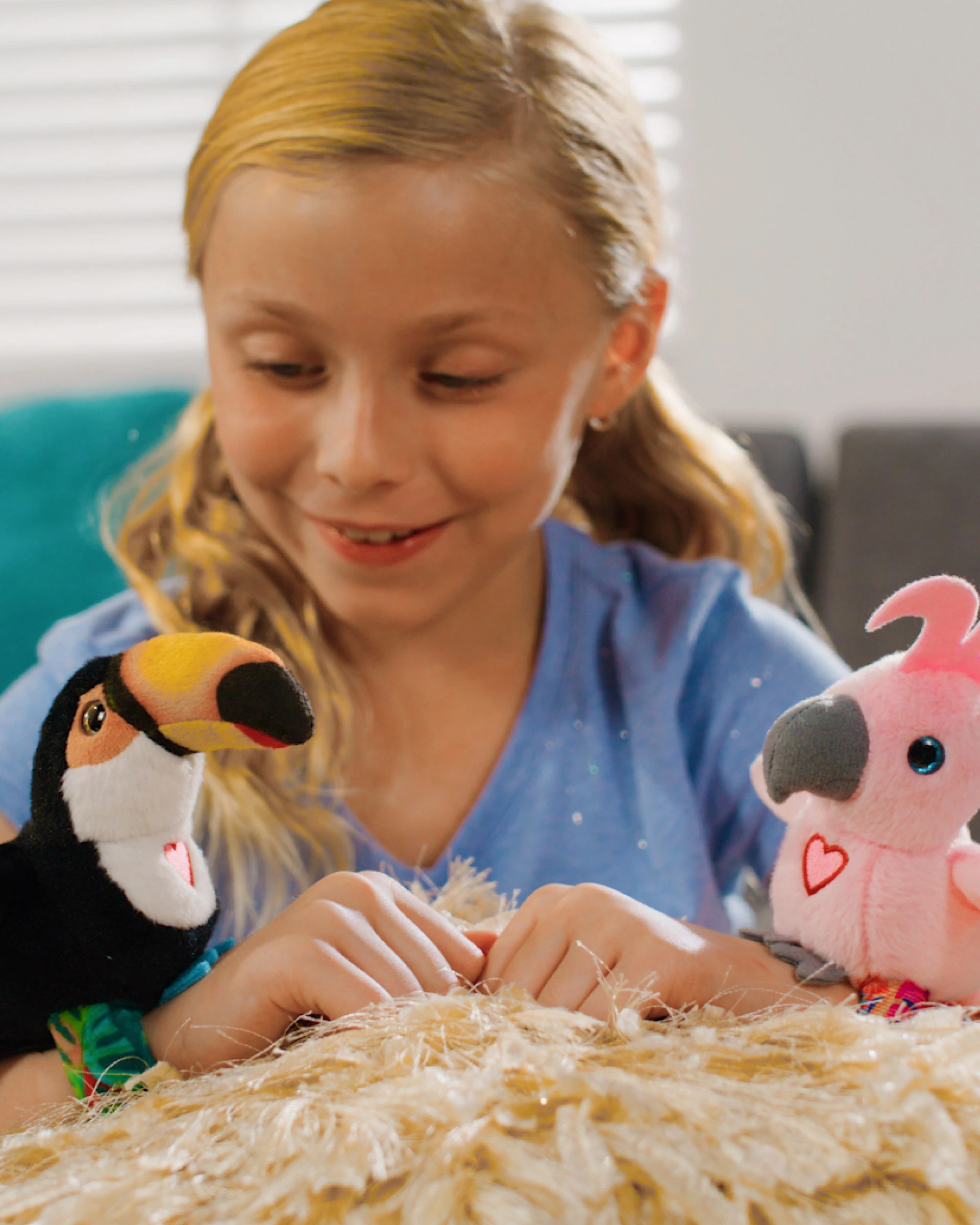 4 Global Shop Direct Happy Yappers Flamingo and Toucan Adorable Bird Duos That Sing Flap Their Wings and Talk, 4 of 7