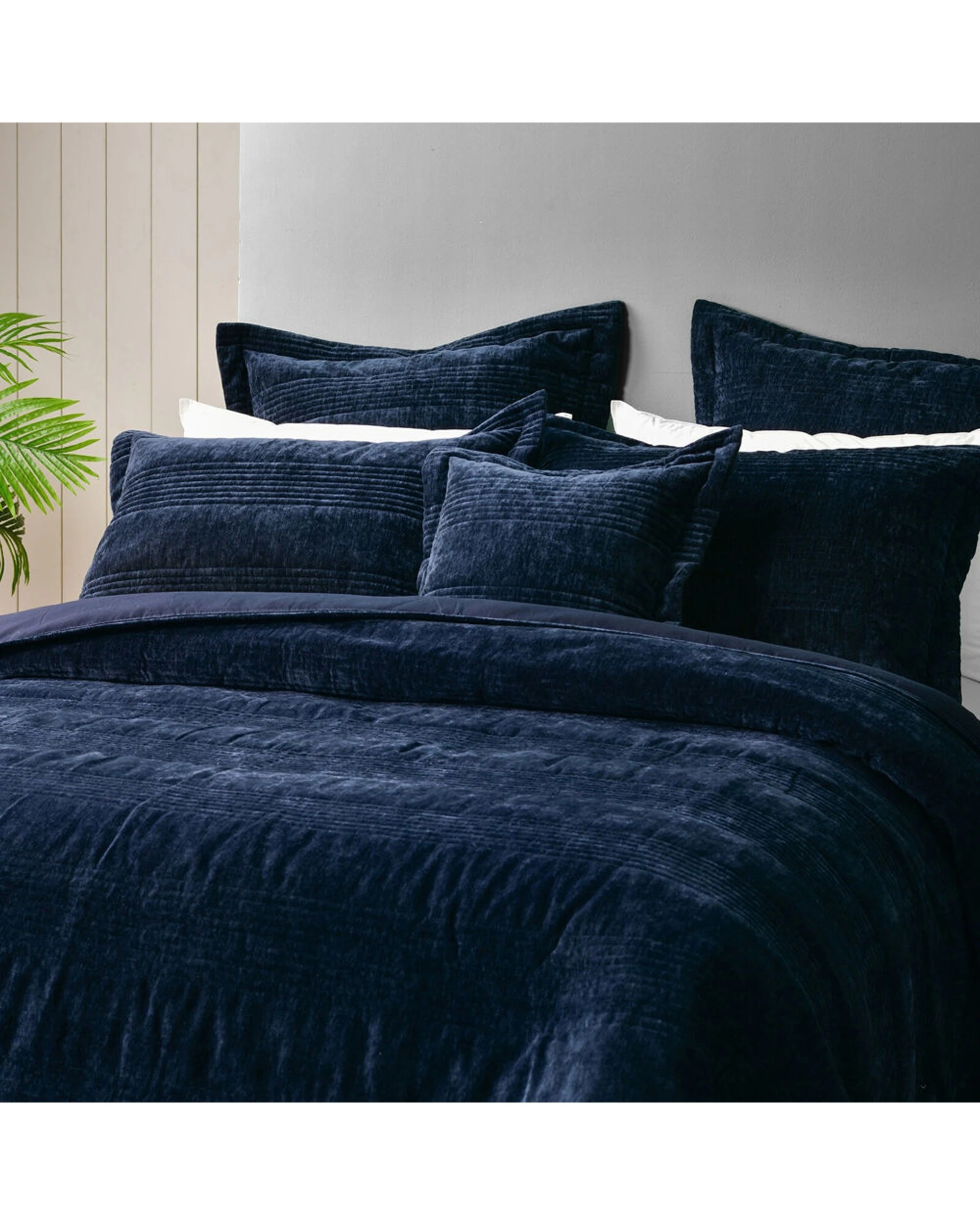 2 Bianca Cyrano Queen/King Indigo Polyester Velvet Coverlet Set With Pillowcases - Blue, 2 of 4