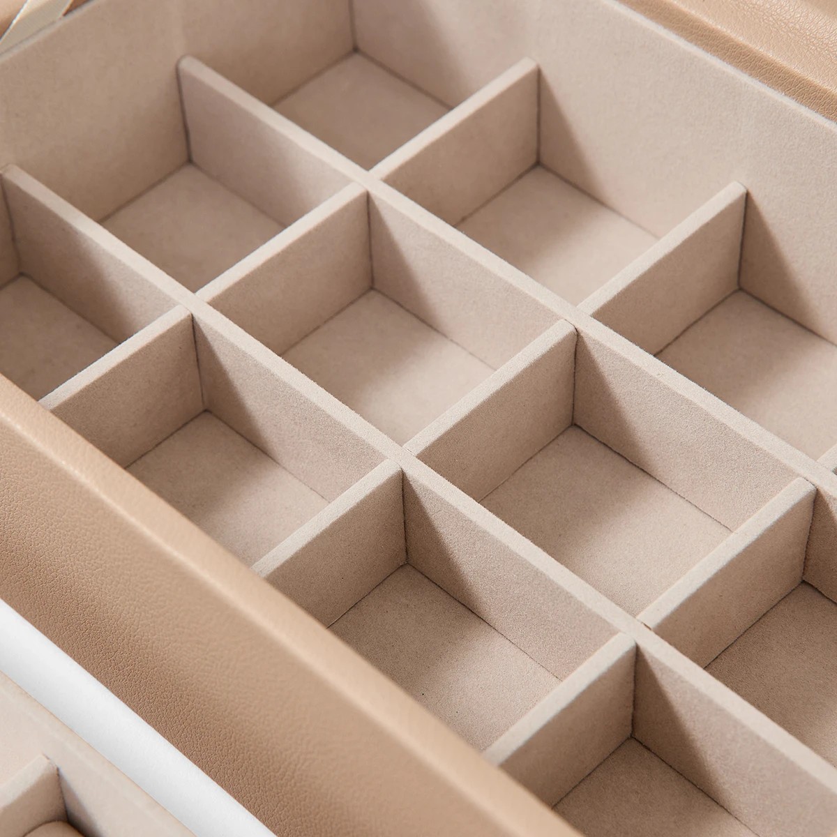 7 Jewellery Box with Clear Lid, 7 of 10