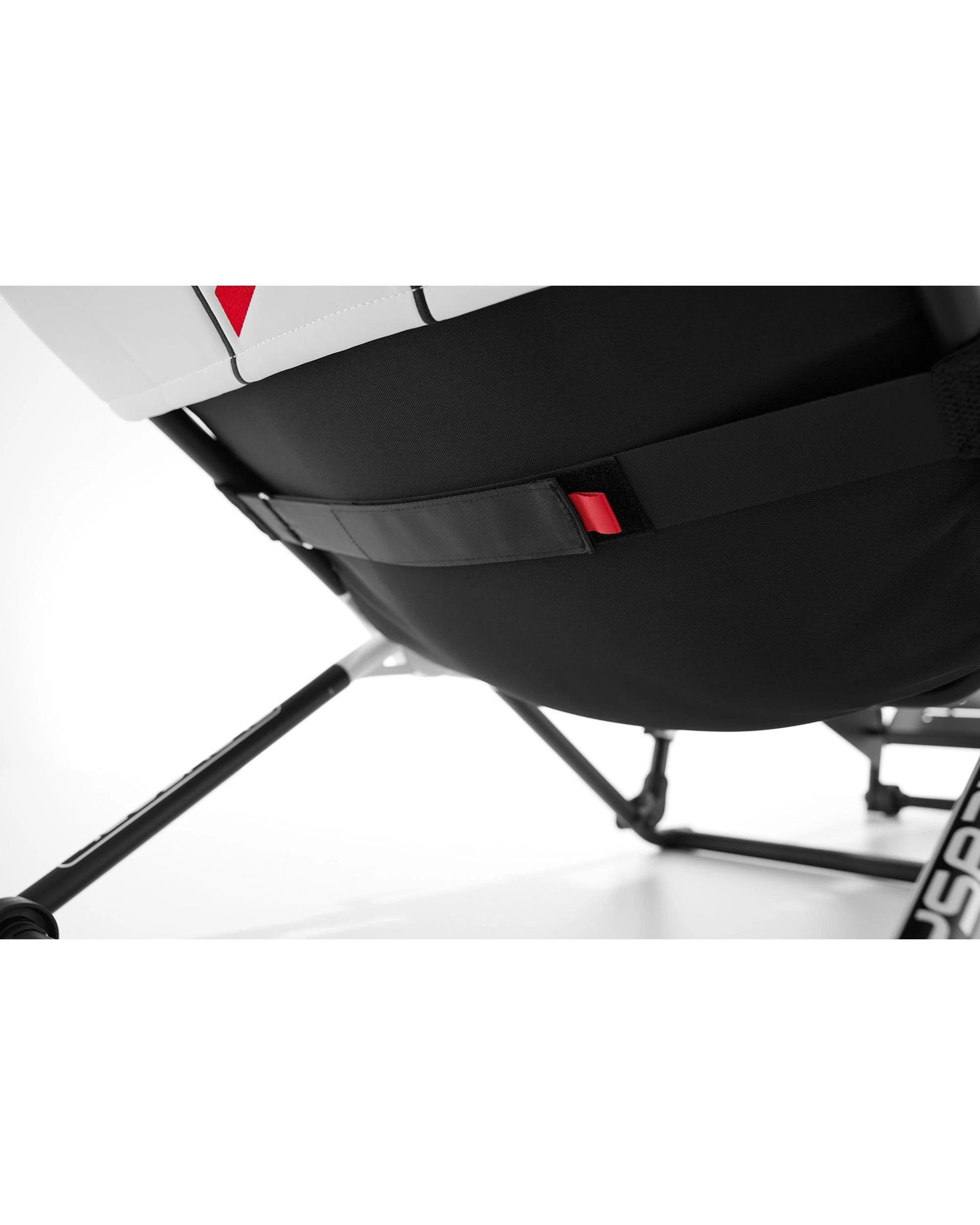 9 Playseat Challenge DD Racing Cockpit - F1 Edition, 9 of 10