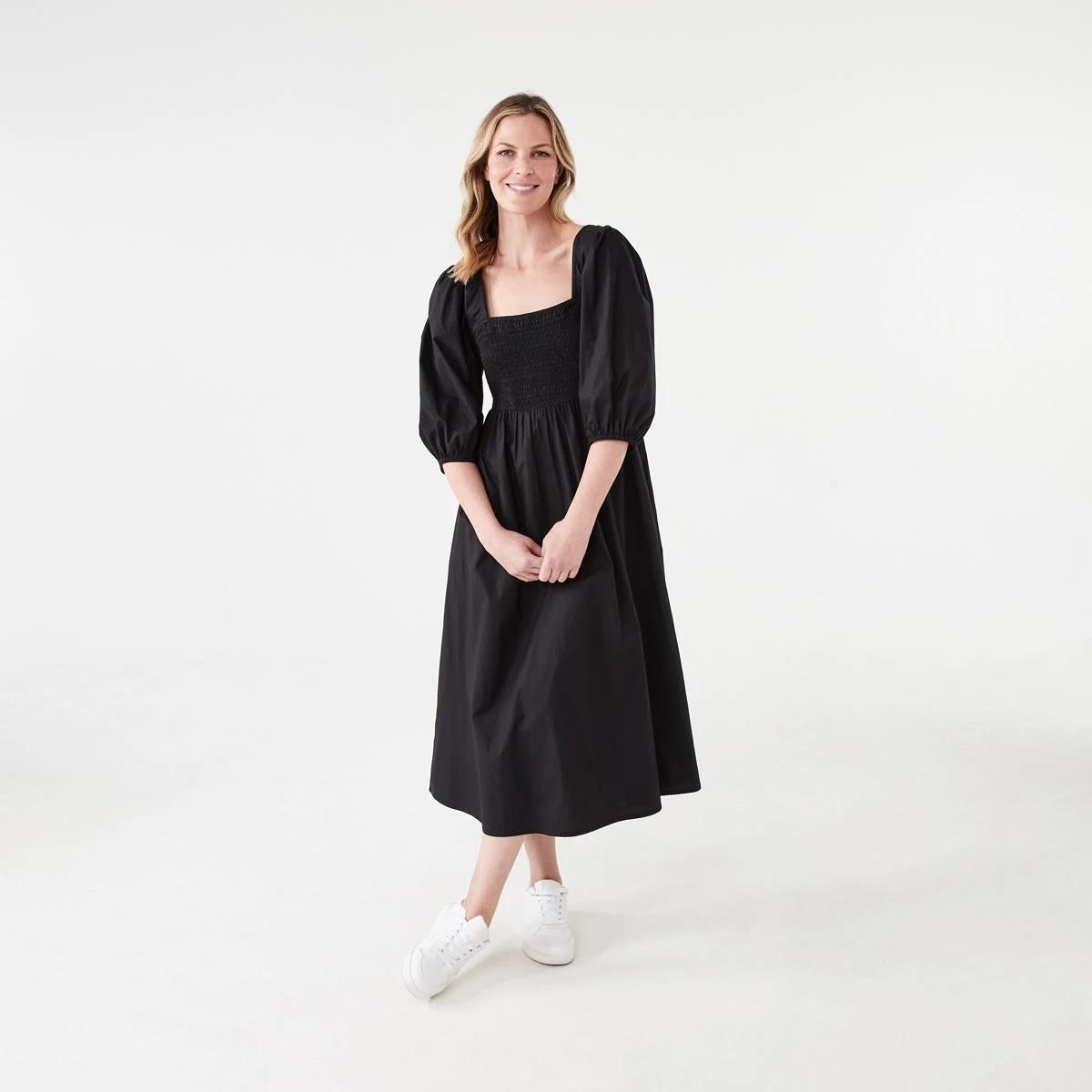1 Short Sleeve Shirred Bodice Midi Dress BLACK, 1 of 6