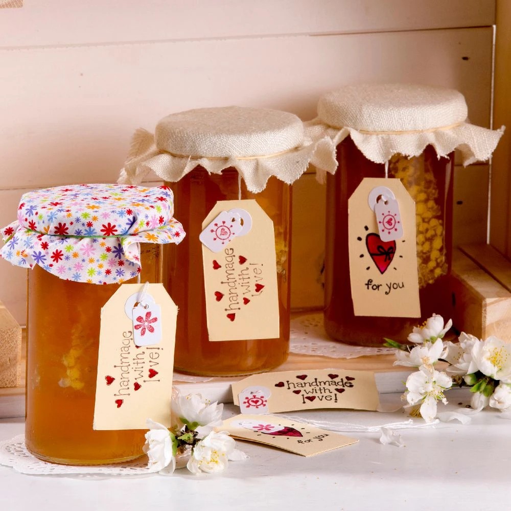 2 Avery Shipping Tags Buff Size 1 1000 pack, 2 of 5