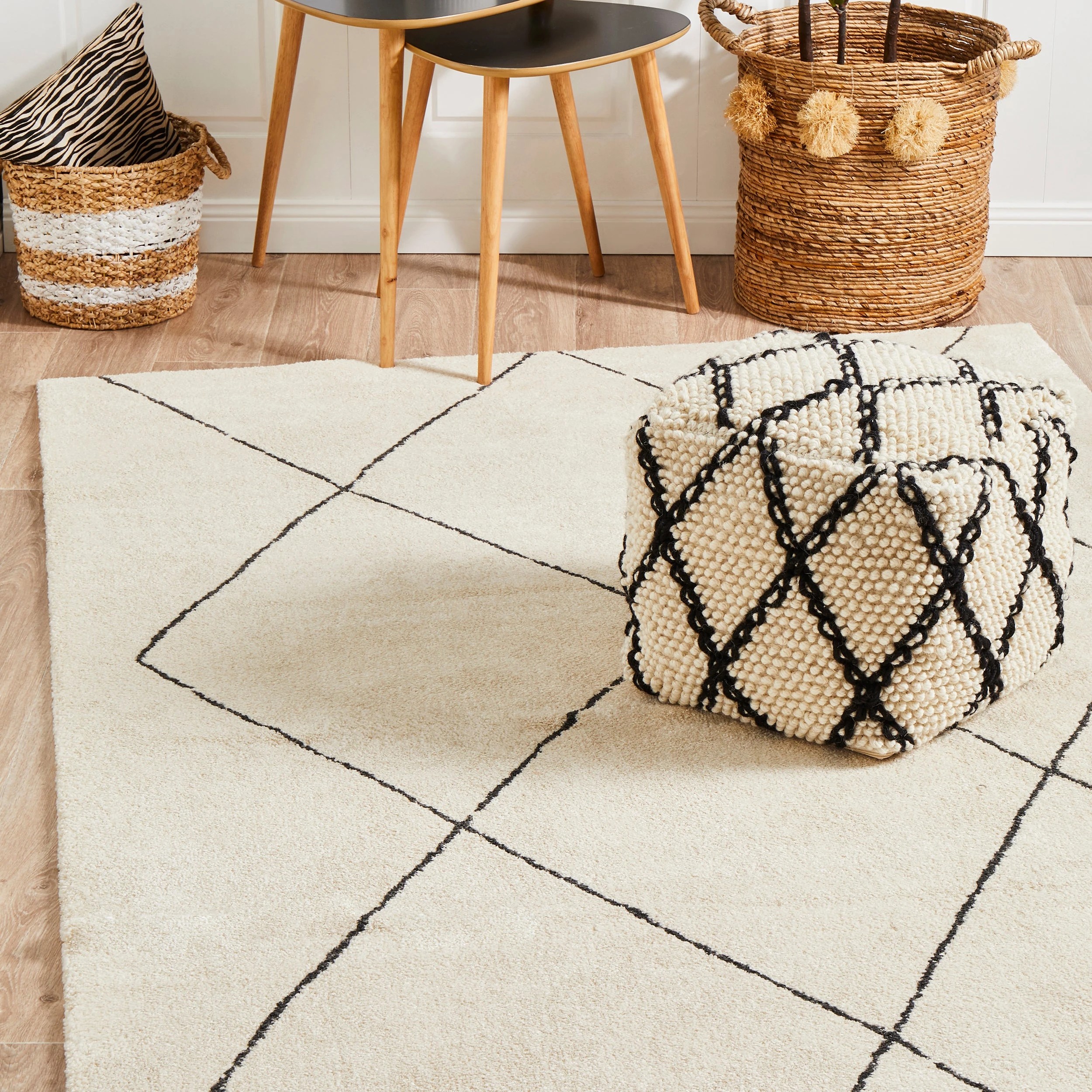 2 Common Ground Rugs Marquee 931 340x240cm - Extra Large Indoor Floor Rug - White, 2 of 7
