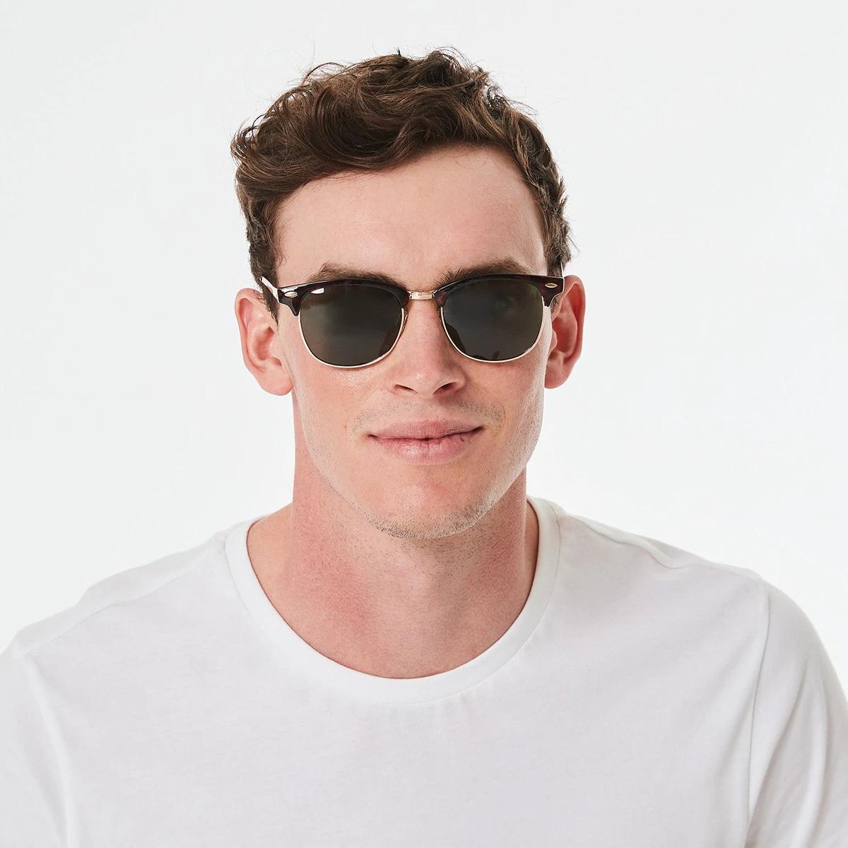 6 Classic Polarised Sunglasses Tort, 6 of 7