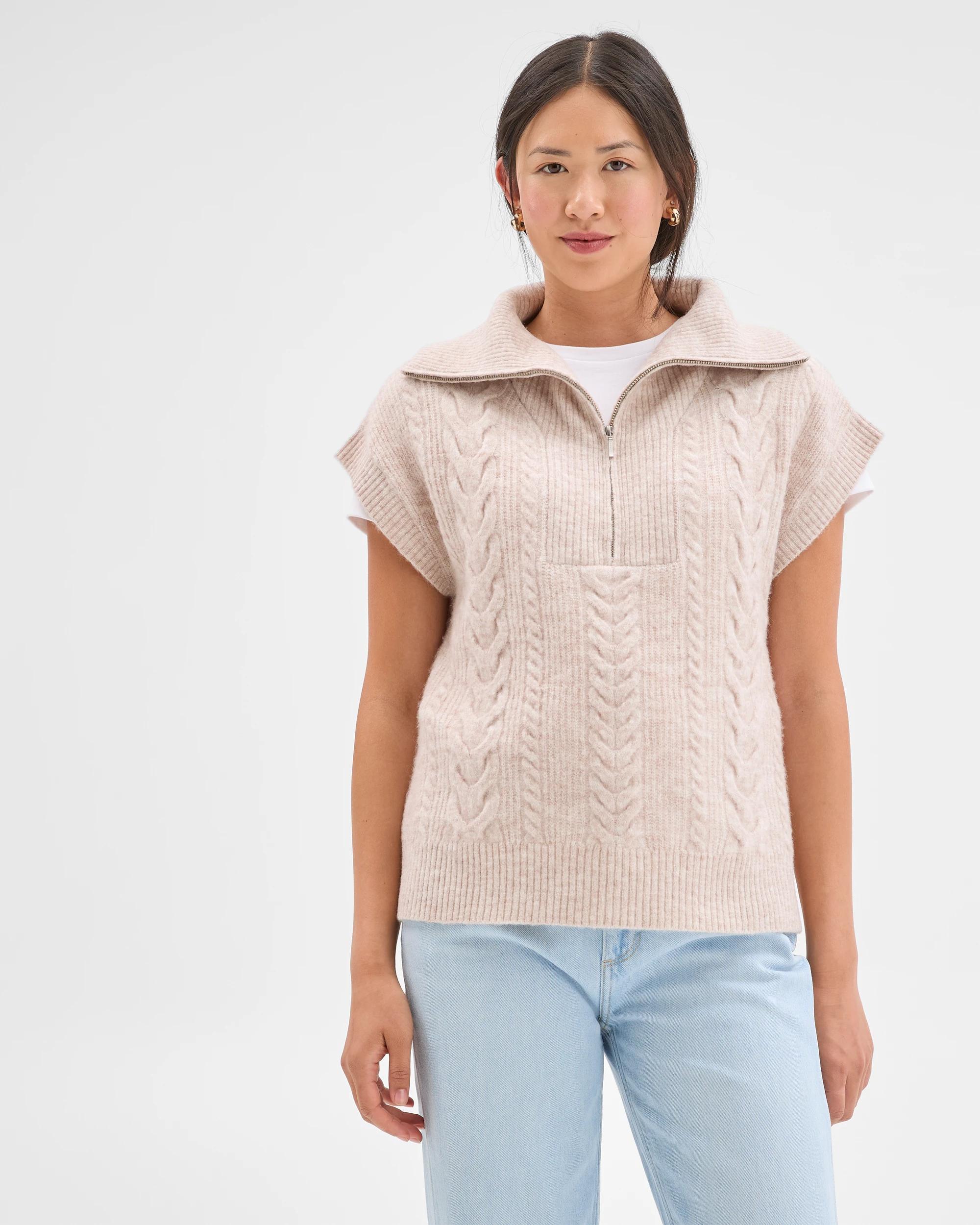 2 Target Woman Lightweight Lofty Cable Knit Vest PEBBLE, 2 of 7
