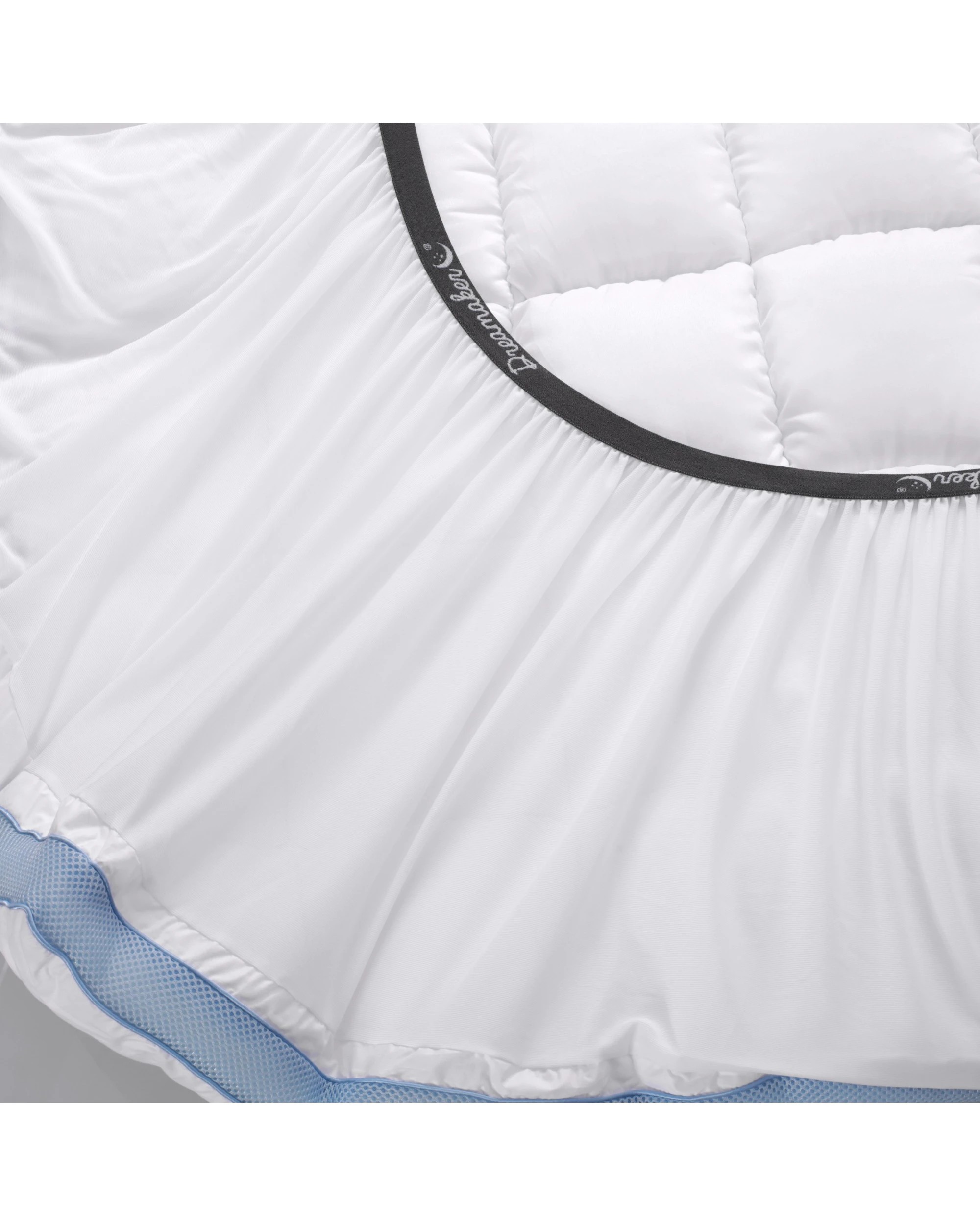 4 Dreamaker 800GSM Cool Breathe Memory Fibre Mattress Topper - Super King Bed - White, 4 of 4