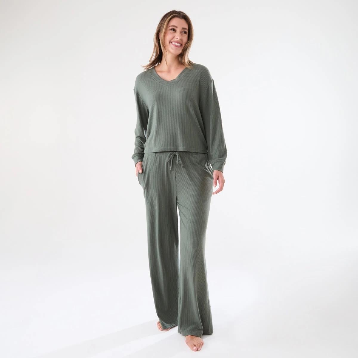 8 Brushed Rib Reversible Top Smke Green, 8 of 8