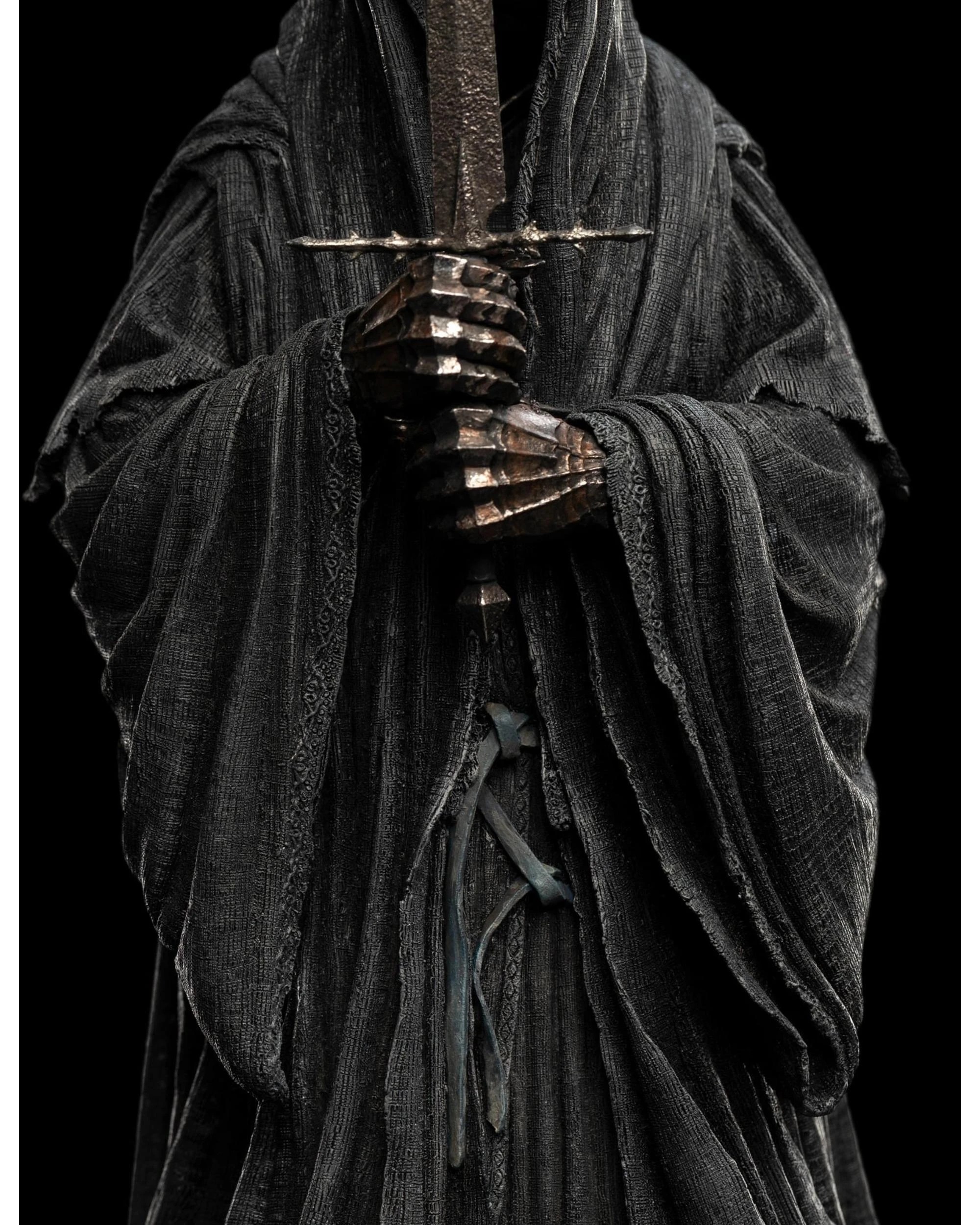 10 The Lord of the Rings Ringwraith of Mordor Classic Series 1:6 Scale Statue, 10 of 10