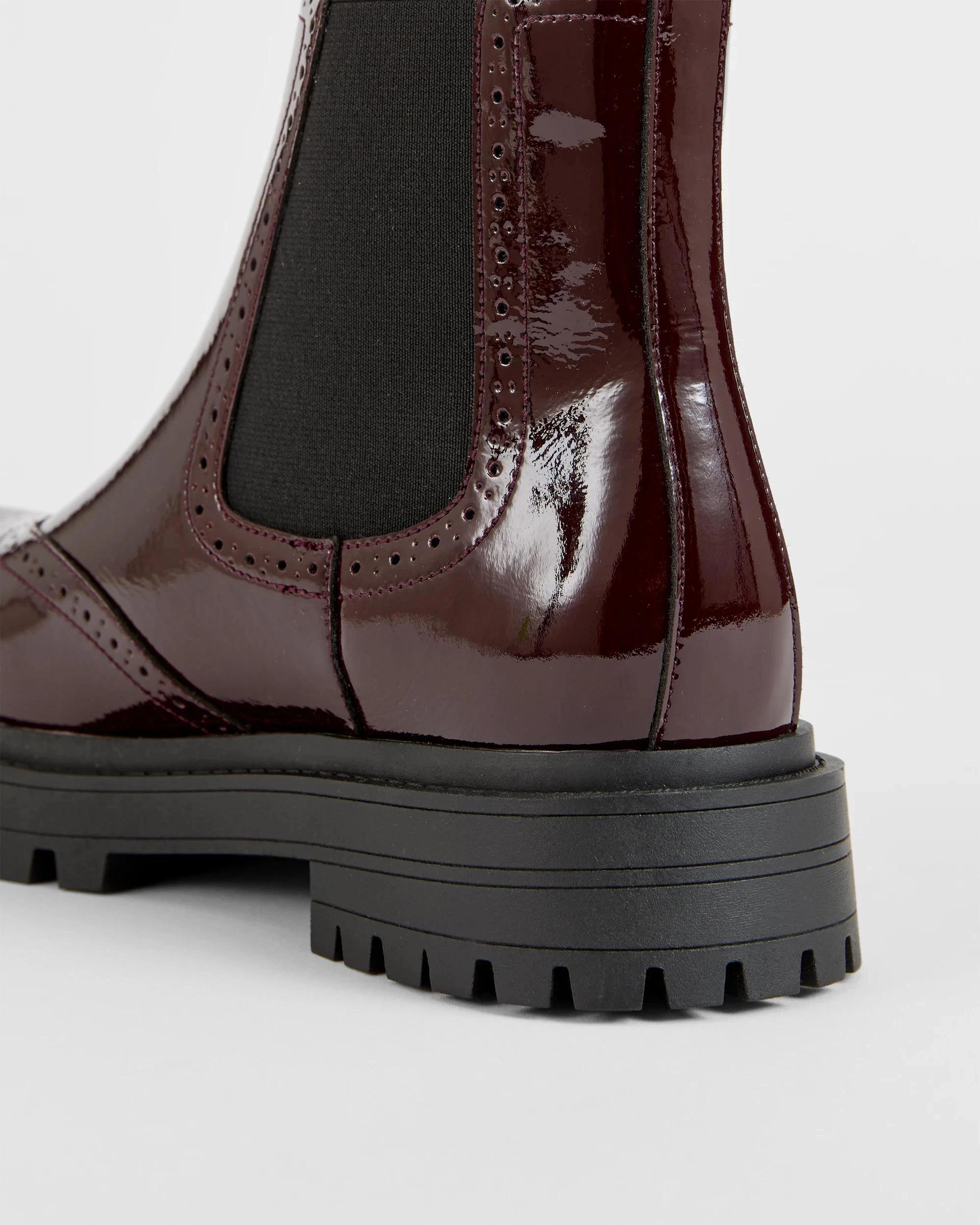 3 Target Woman Brogue Chelsea Boots BURGUNDY, 3 of 3
