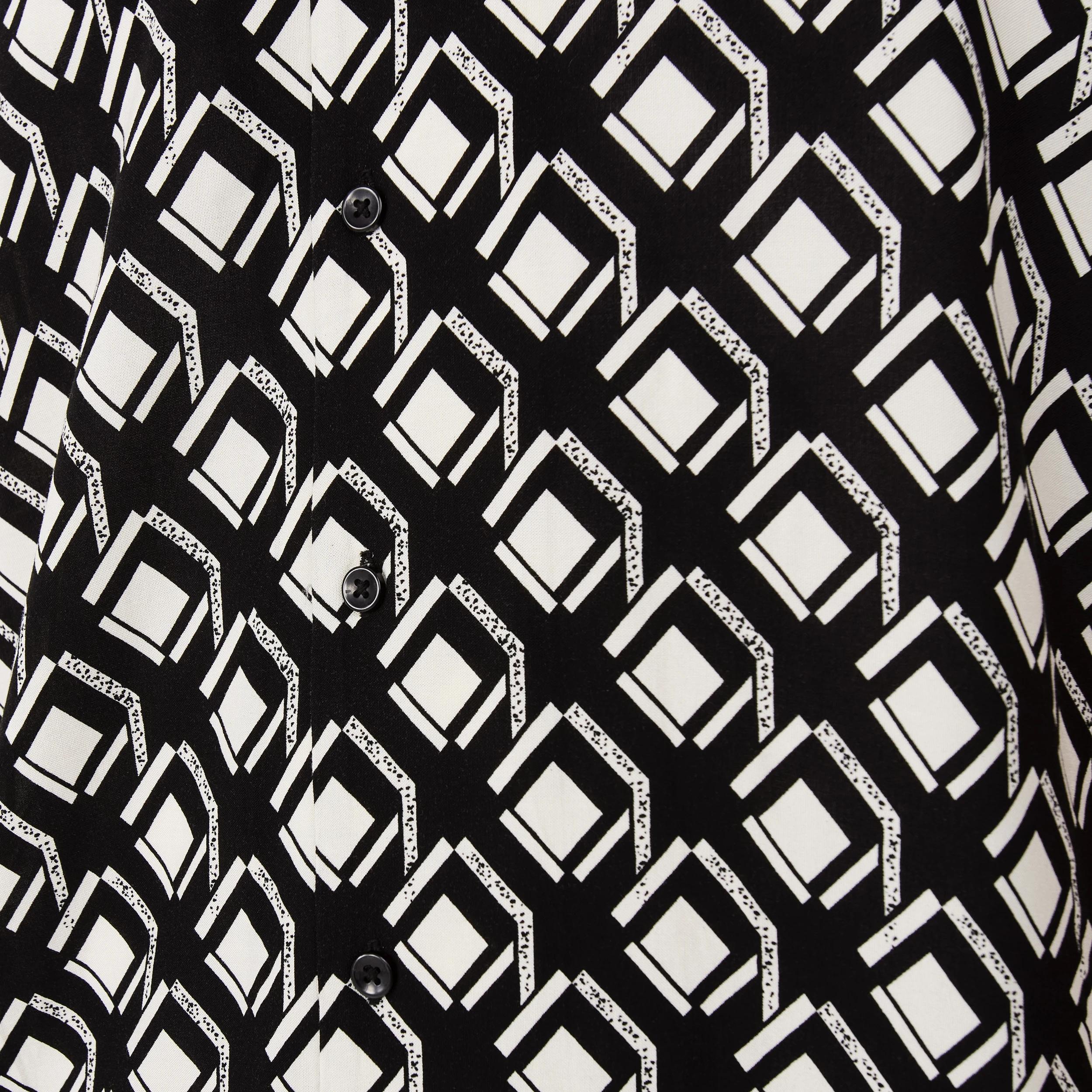 7 Short Sleeve Resort Print Shirt Hexag Geo, 7 of 10