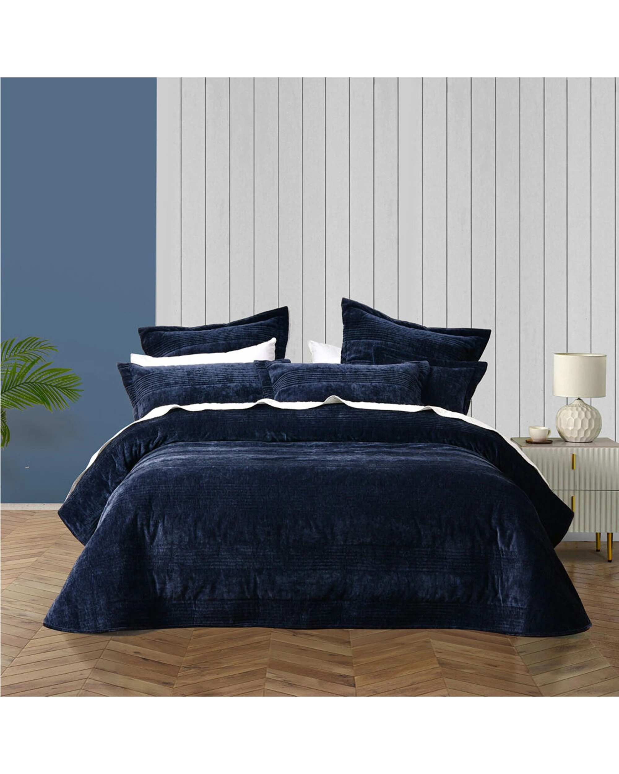 1 Bianca Cyrano Queen/King Indigo Polyester Velvet Coverlet Set With Pillowcases - Blue, 1 of 4