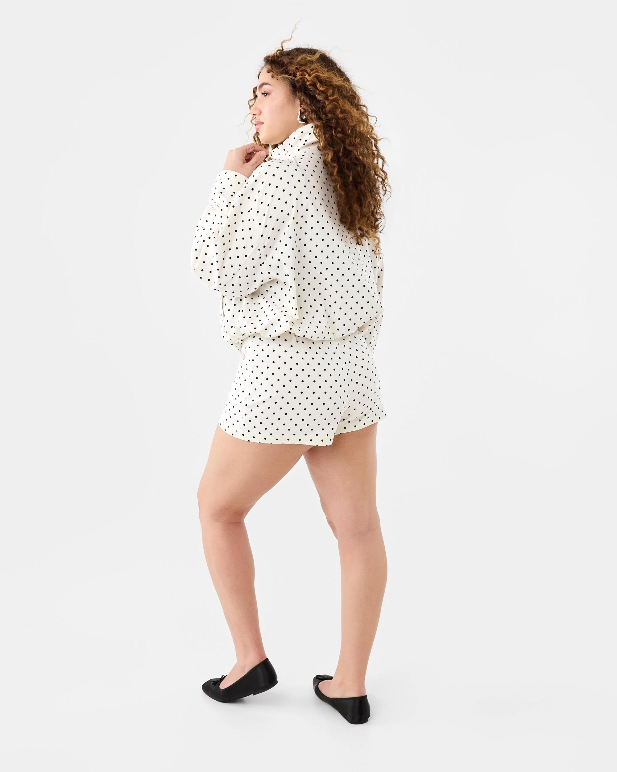 4 Spot Tailored Shorts White Dot, 4 of 9