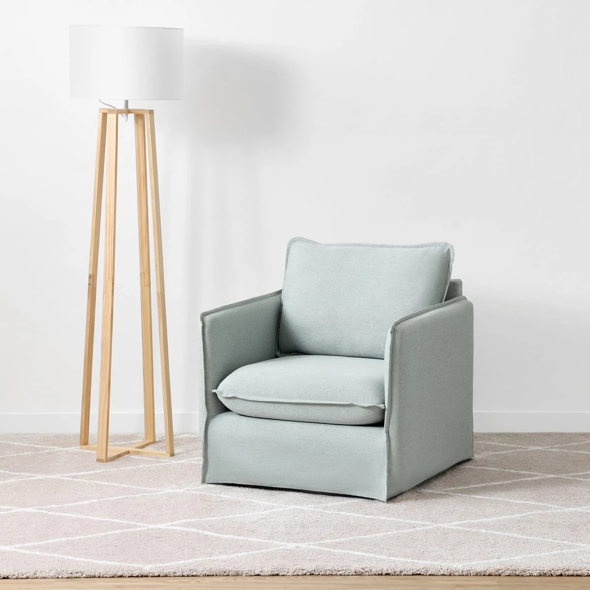 1 Winston Lounge Chair, 1 of 10