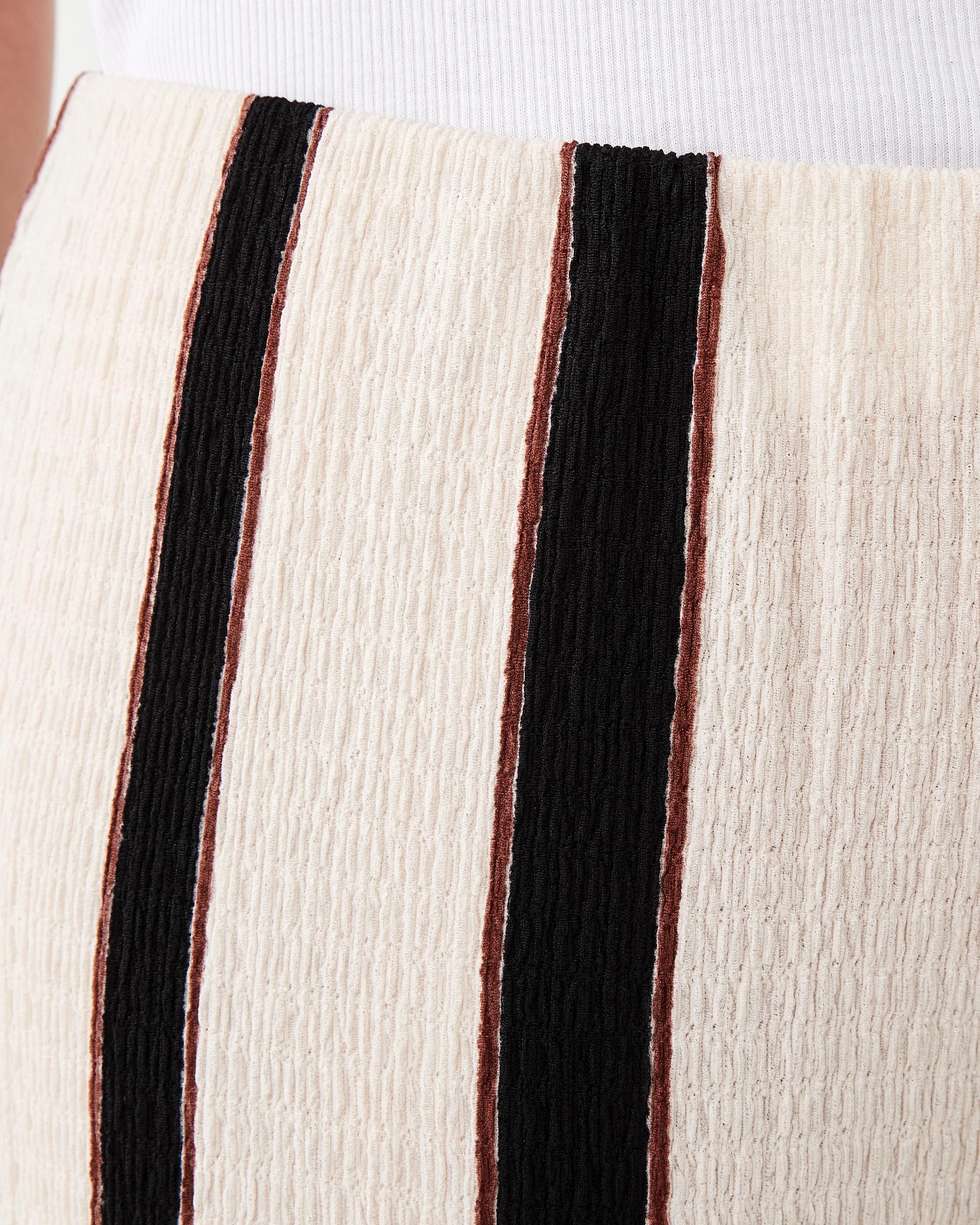 4 Textured Pants Sand Strp, 4 of 5