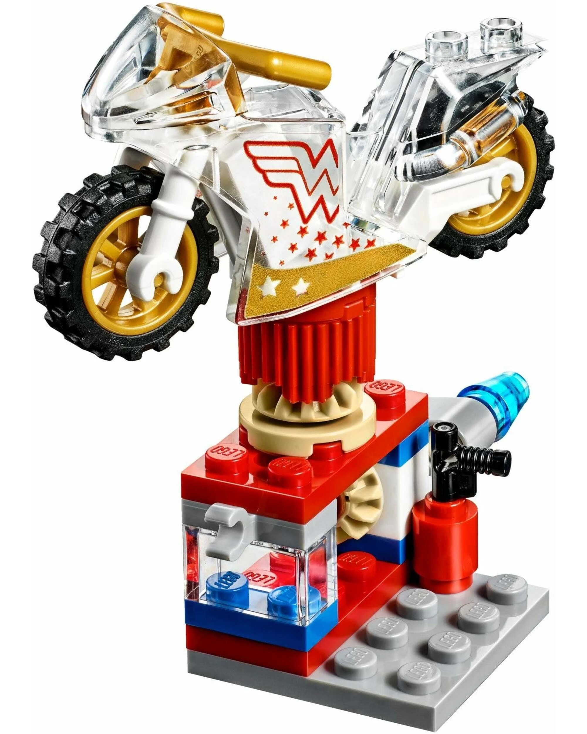 4 LEGO 41235 Wonder Woman Dorm Room & Invisible Motorbike, 4 of 5