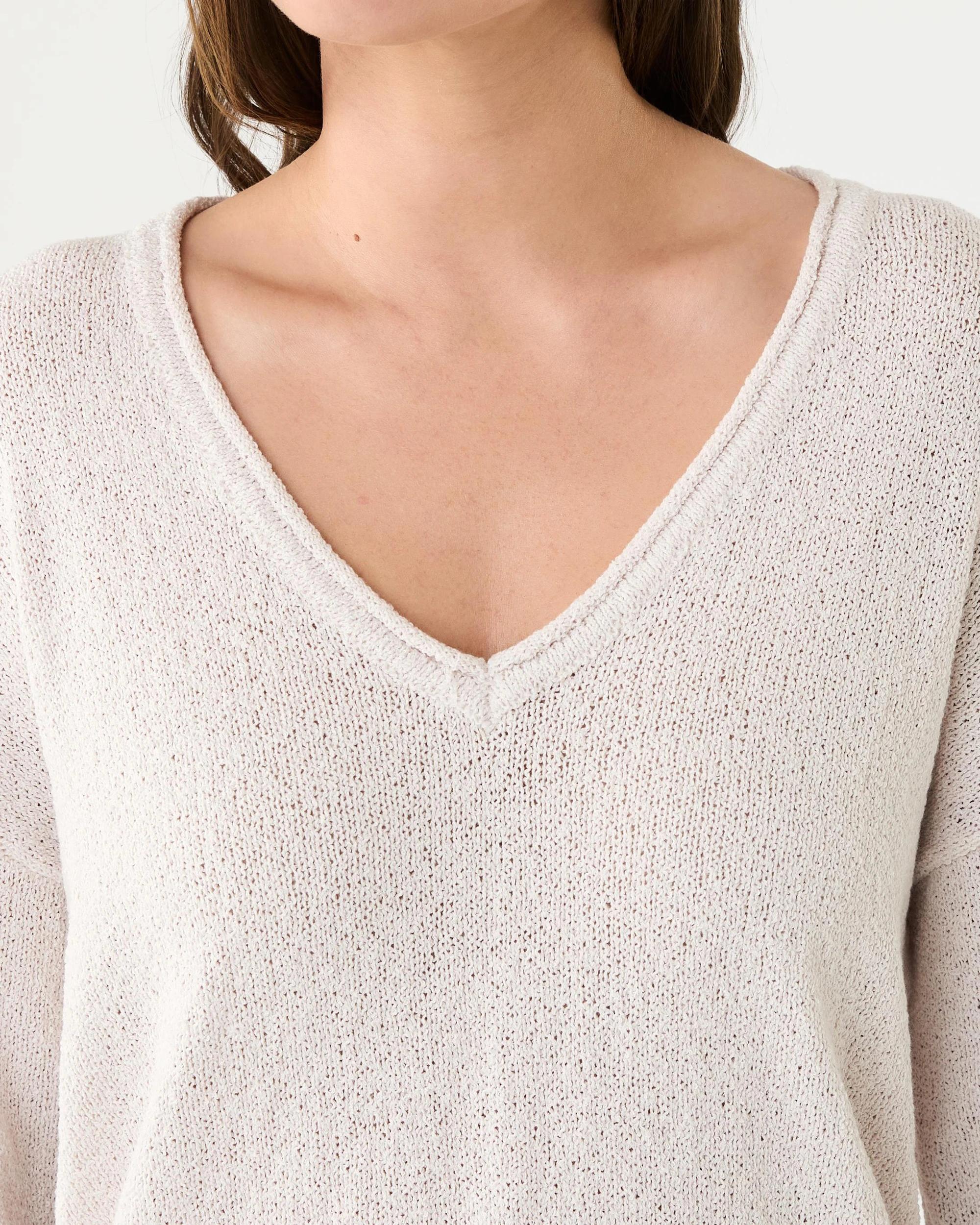 6 Lightweight V-Neck Jumper Nat Beige, 6 of 7