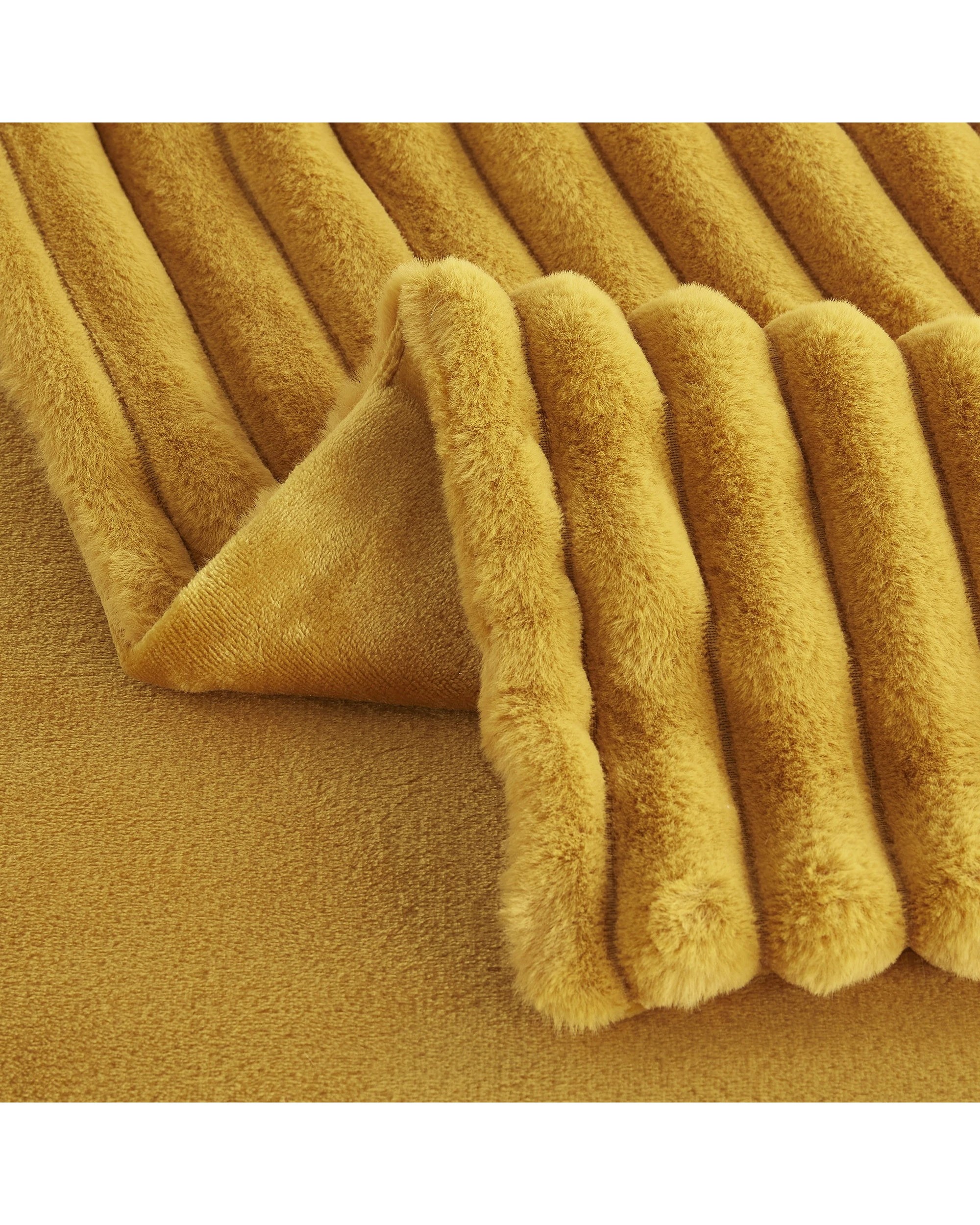 2 Dreamaker Chunky Embossed Fleece Throw 130x170cm - Mustard Gold, 2 of 4