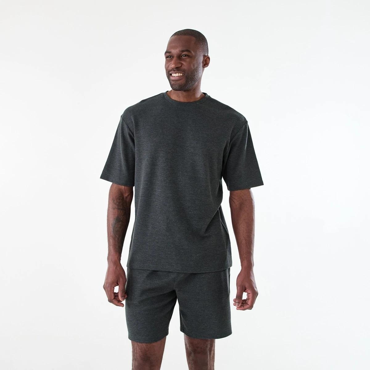 1 Short Sleeve Oversized T-shirt and Shorts Pyjama Set CHAR MARLE, 1 of 8