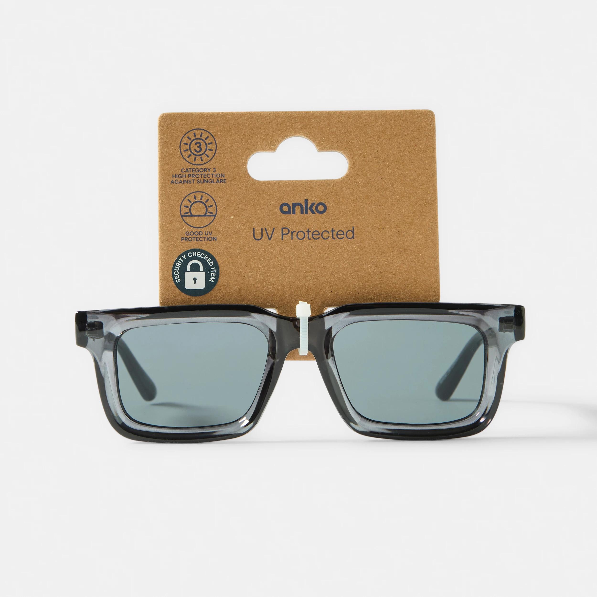 6 Fashion D Frame Sunglasses Black, 6 of 6