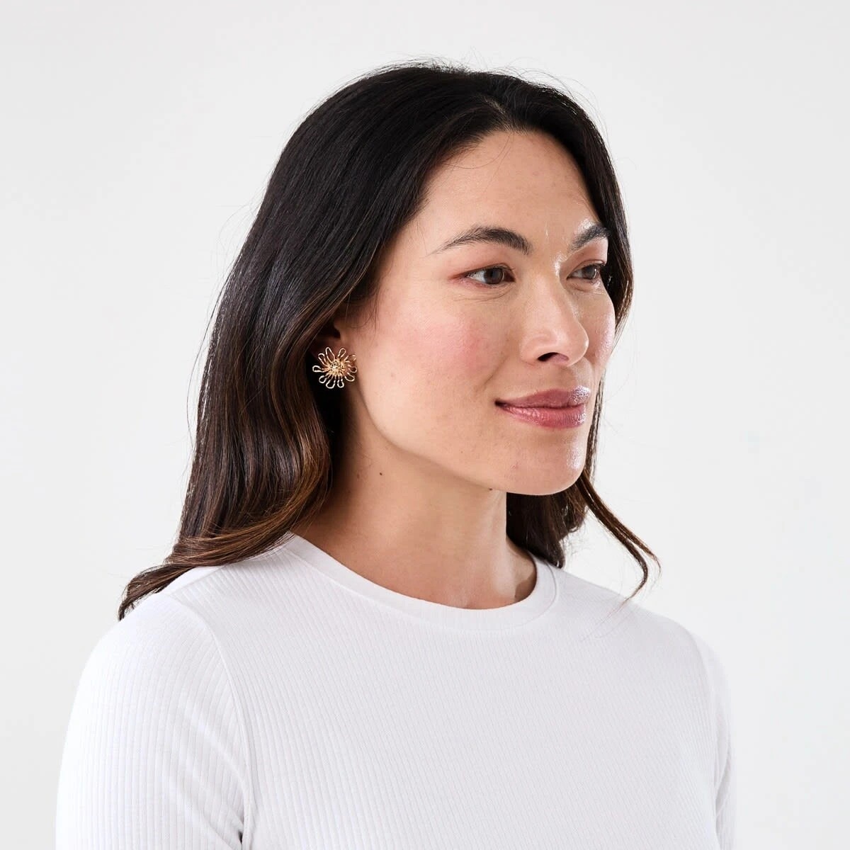 4 Cutout Flower Stud Earrings - Gold Tone, 4 of 5