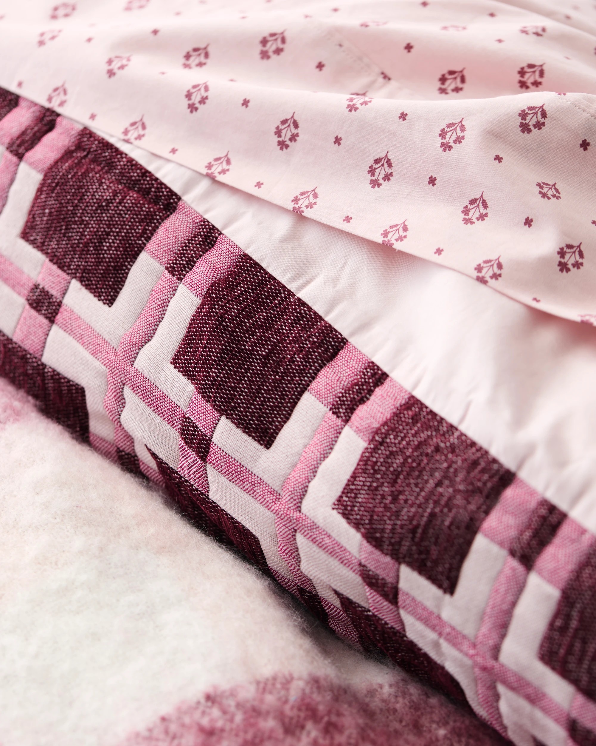 6 Target Scarlett Chenille Textured Quilt Cover Set - Sangria - King Bed - Red, 6 of 8