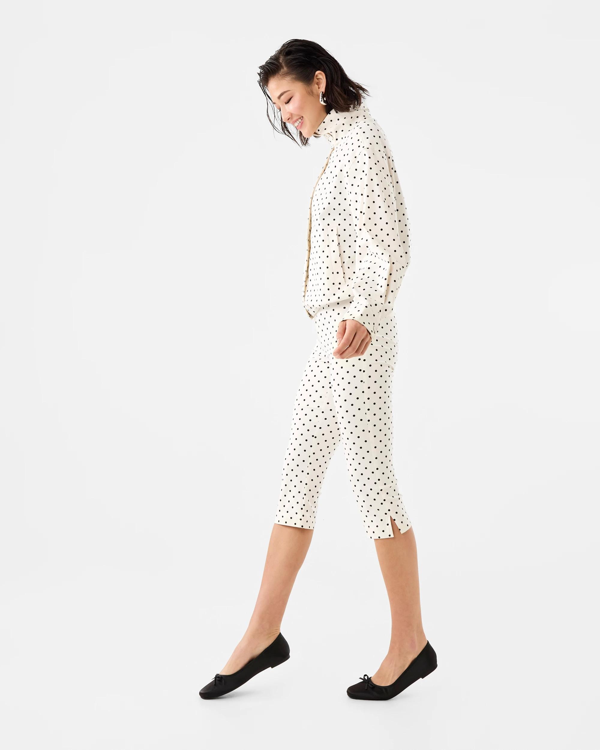 2 Bengaline Capri White Dot, 2 of 9