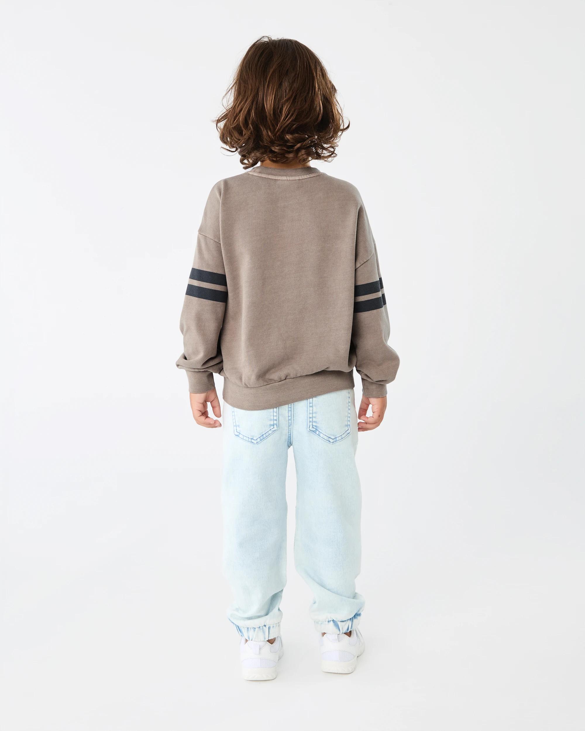 8 Oversized Crew Neck Sweatshirt Brn Varsit, 8 of 8