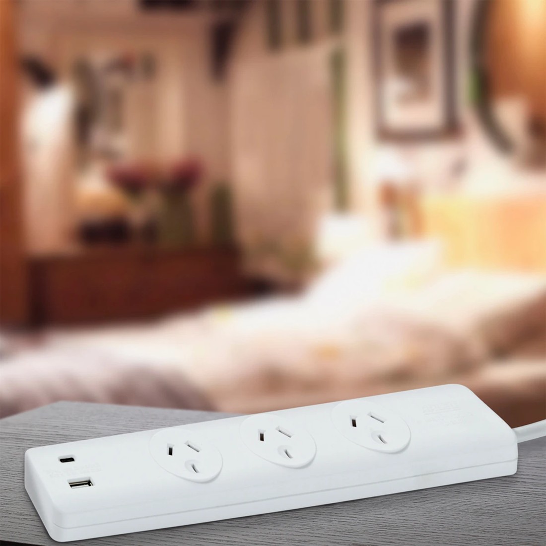 5 Arlec 3 Outlets 2 USB A&C Powerboard, 5 of 5