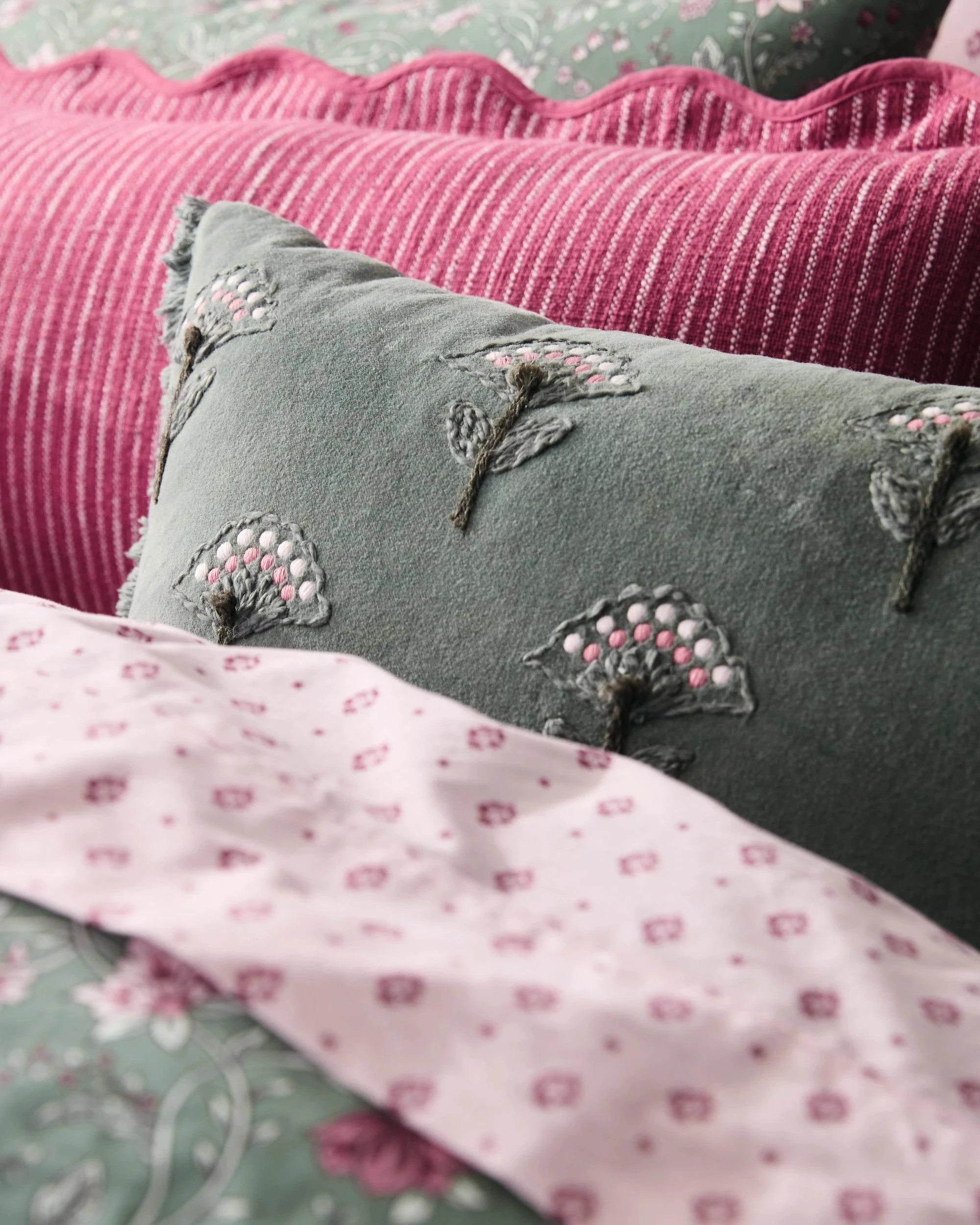 4 Target Adley Floral Australian Cotton Quilt Cover Set - Queen Bed - White, 4 of 4