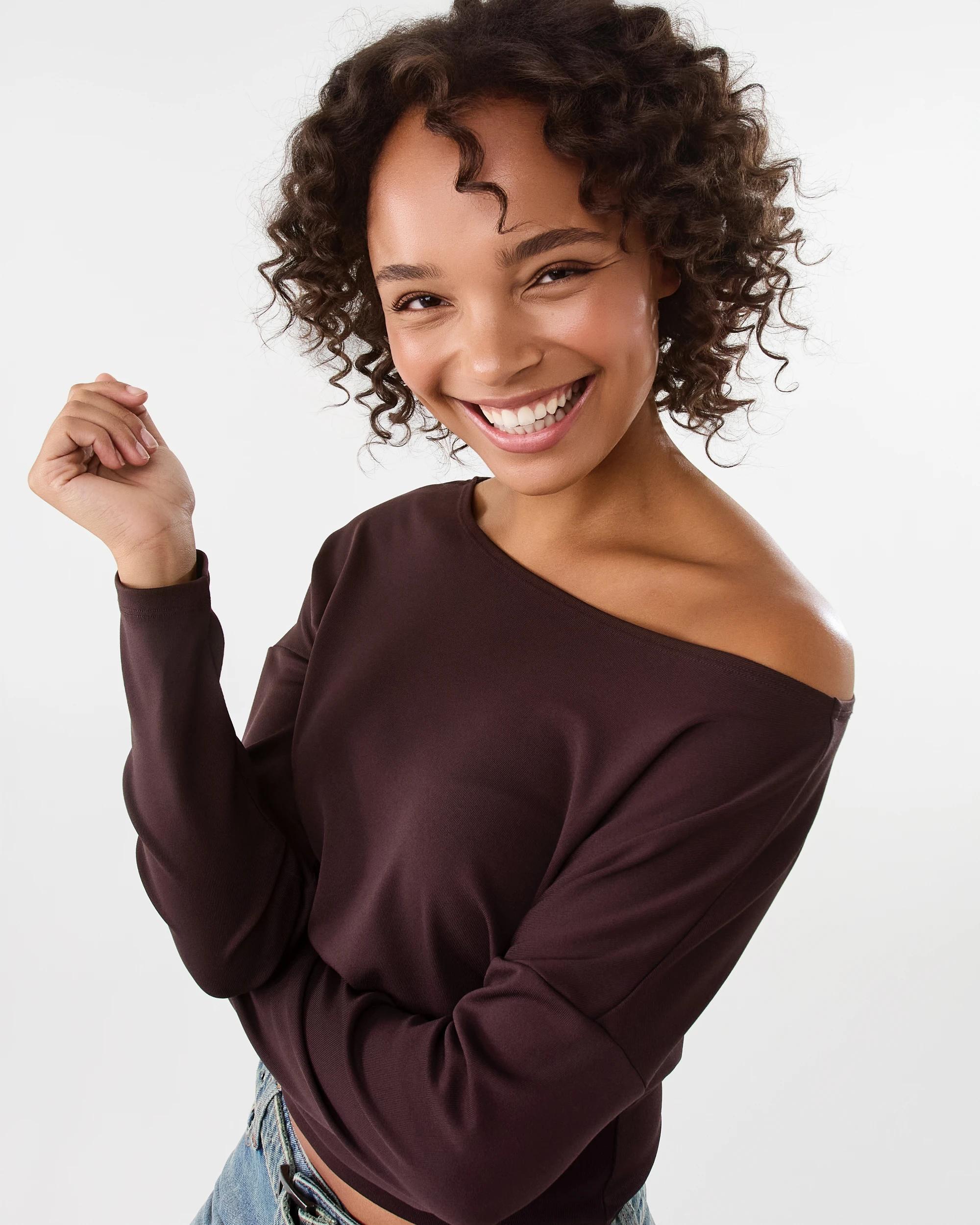 5 Long Sleeve Off the Shoulder Top Choc Plum, 5 of 7