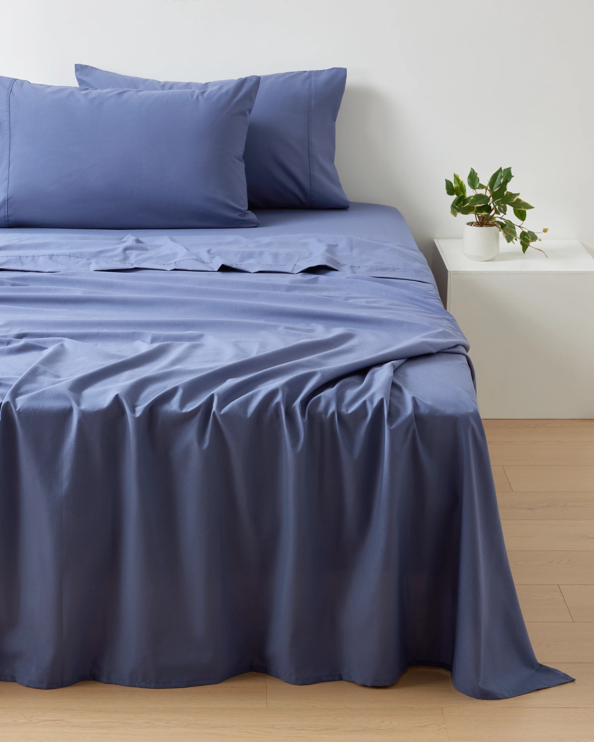 2 180 Thread Count Sheet Set - Double Bed, Mid Blue, 2 of 7
