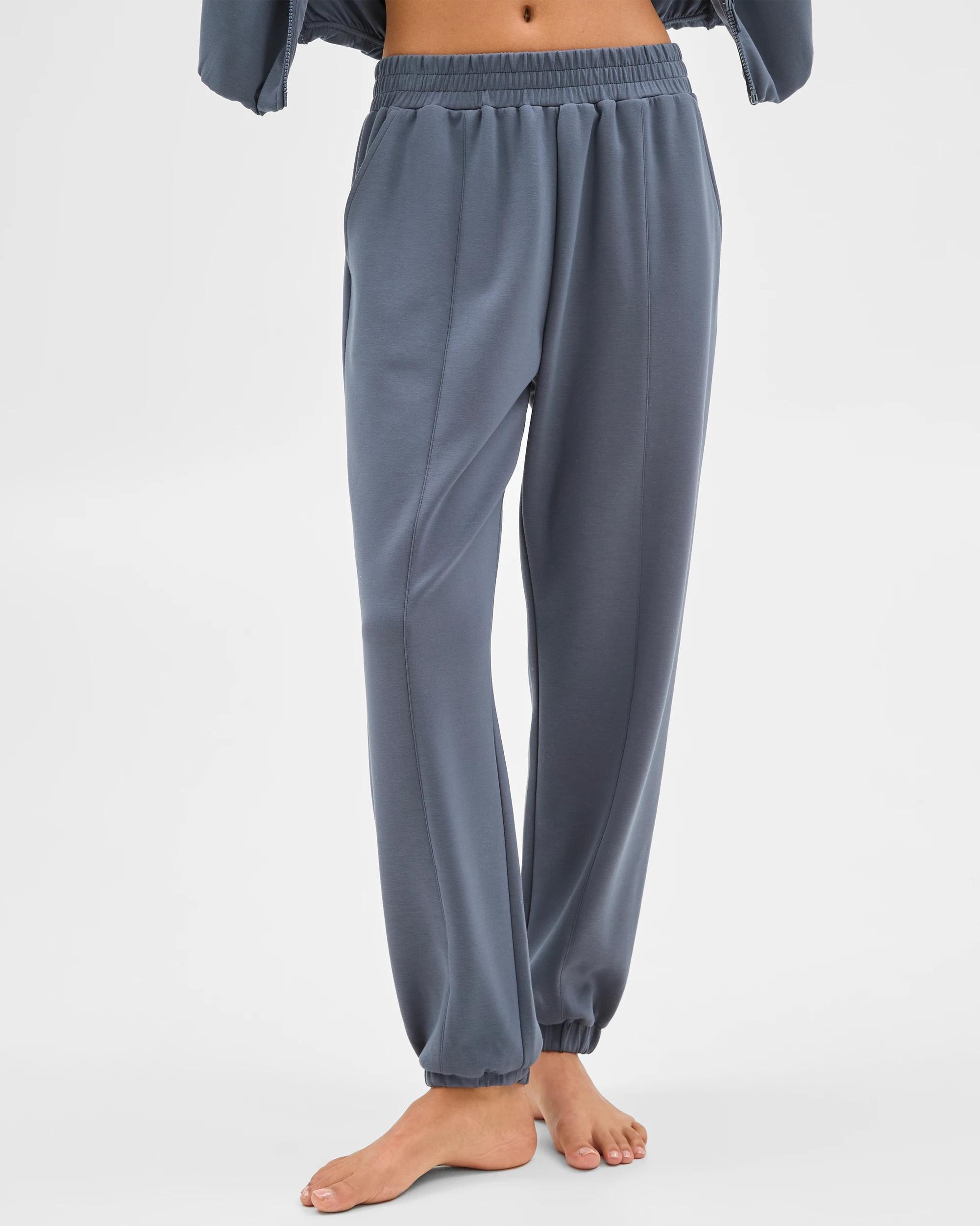 2 Target Active Movement Lounge Jogger Pants SMOKE, 2 of 6