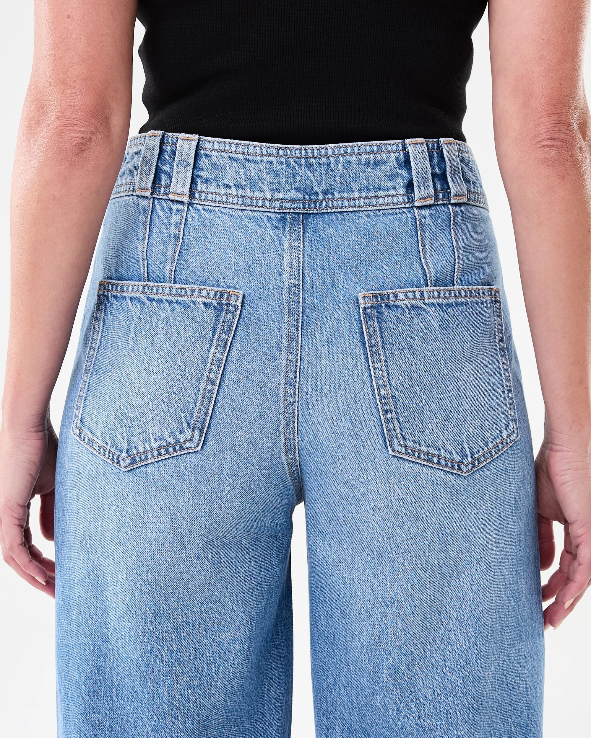 6 Detail Pocket Jeans Mid Wash, 6 of 7