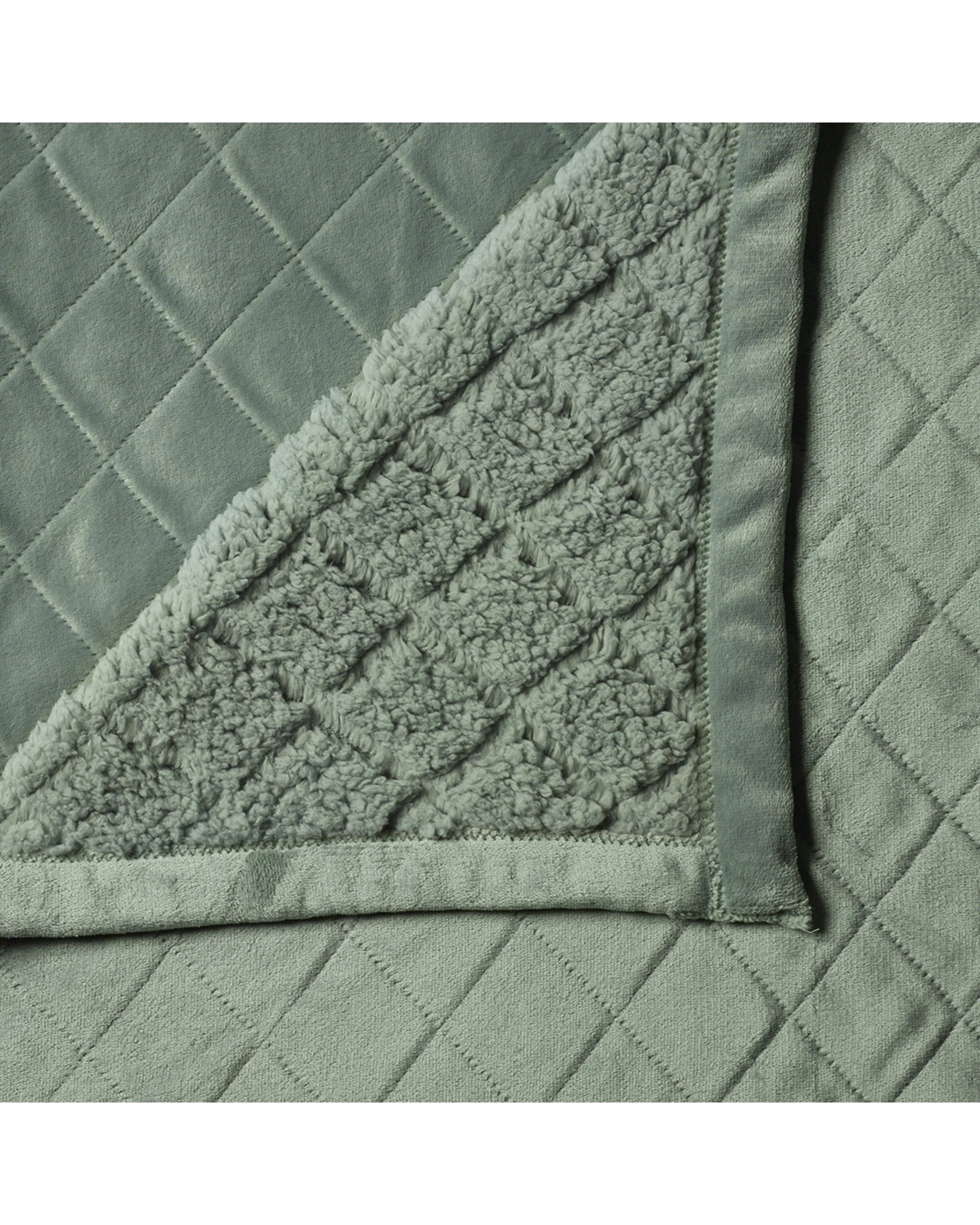 2 Bianca Mansfield Super King Velvet Sherpa Bed Quilt Blanket - Green, 2 of 2