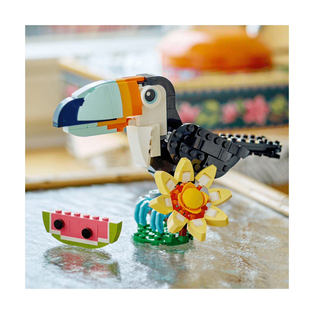 9 LEGO Creator Wild Animals: Tropical Toucan 31173, 9 of 10